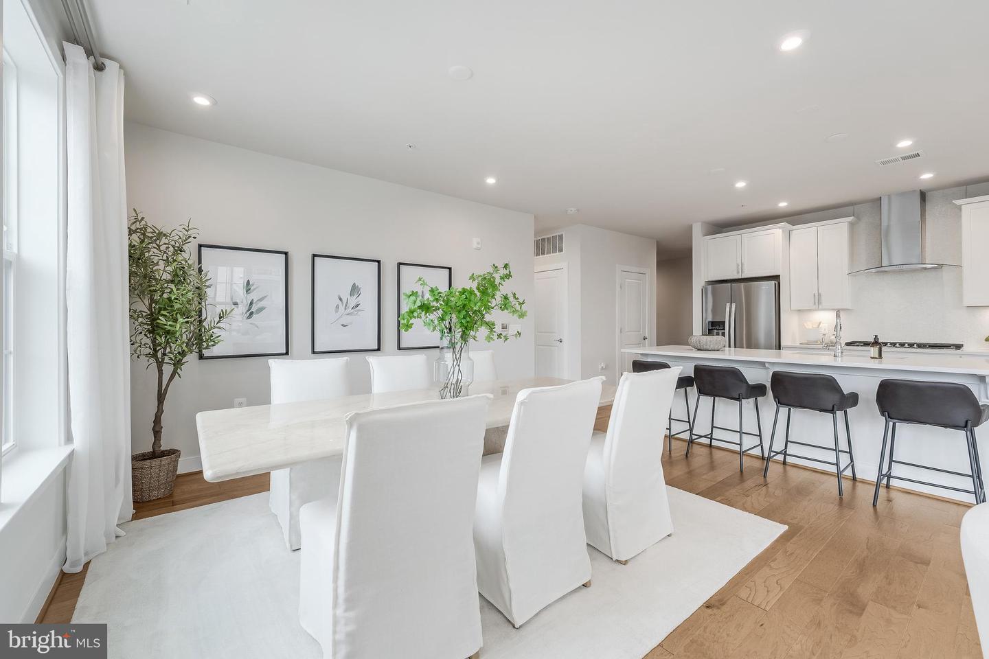 2320 FIELD POINT RD #201, HERNDON, Virginia 20171, 2 Bedrooms Bedrooms, ,2 BathroomsBathrooms,Residential,For sale,2320 FIELD POINT RD #201,VAFX2288488 MLS # VAFX2288488