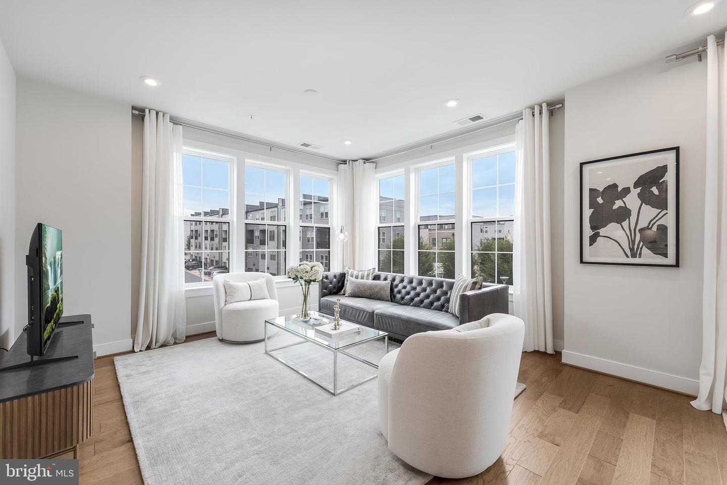 2320 FIELD POINT RD #201, HERNDON, Virginia 20171, 2 Bedrooms Bedrooms, ,2 BathroomsBathrooms,Residential,For sale,2320 FIELD POINT RD #201,VAFX2288488 MLS # VAFX2288488