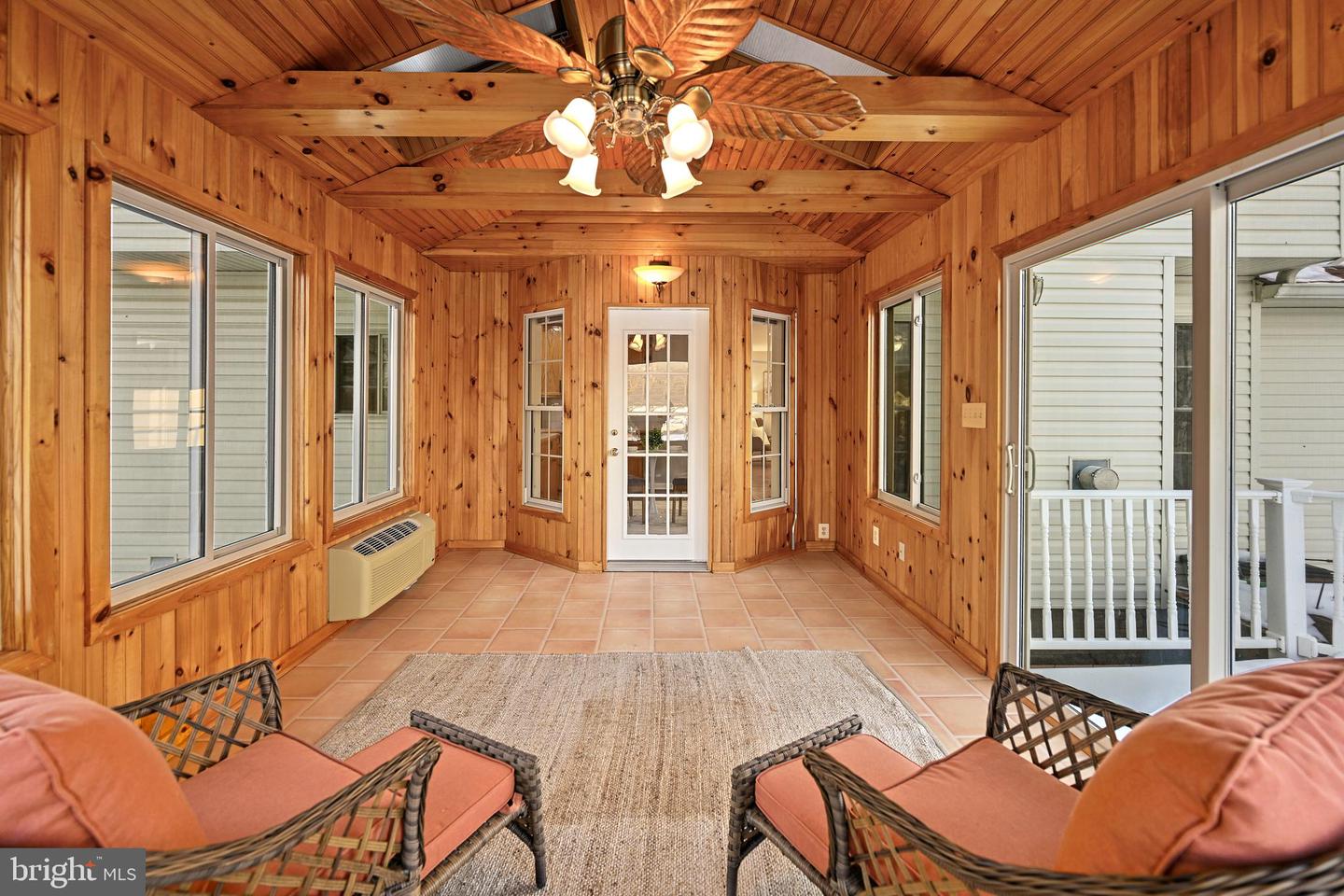 10449 PINEVIEW RD, MANASSAS, Virginia 20111, 4 Bedrooms Bedrooms, ,2 BathroomsBathrooms,Residential,For sale,10449 PINEVIEW RD,VAPW2111578 MLS # VAPW2111578