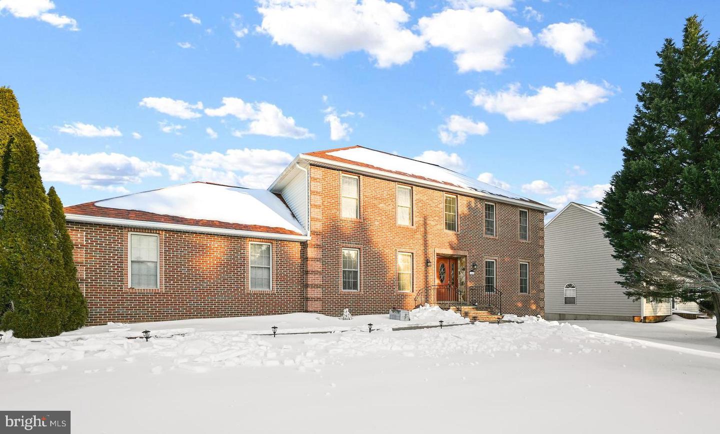 10449 PINEVIEW RD, MANASSAS, Virginia 20111, 4 Bedrooms Bedrooms, ,2 BathroomsBathrooms,Residential,For sale,10449 PINEVIEW RD,VAPW2111578 MLS # VAPW2111578