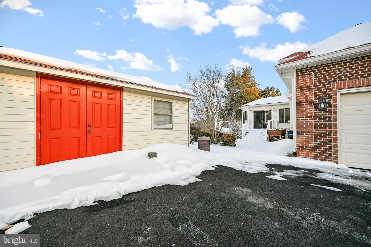 10449 PINEVIEW RD, MANASSAS, Virginia 20111, 4 Bedrooms Bedrooms, ,2 BathroomsBathrooms,Residential,For sale,10449 PINEVIEW RD,VAPW2111578 MLS # VAPW2111578