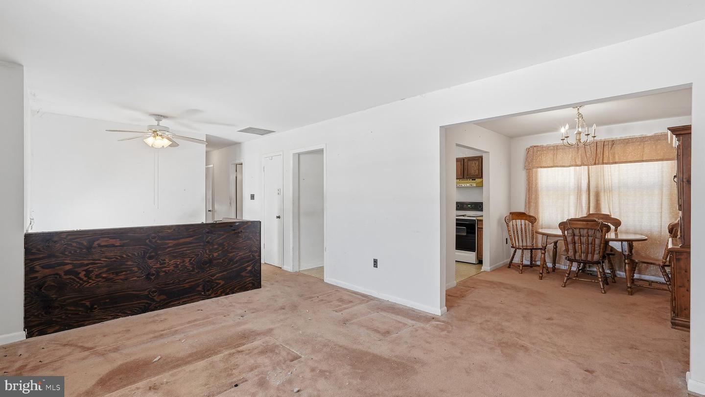 210 AUSTIN DR, STAFFORD, Virginia 22556, 3 Bedrooms Bedrooms, ,2 BathroomsBathrooms,Residential,For sale,210 AUSTIN DR,VAST2045628 MLS # VAST2045628