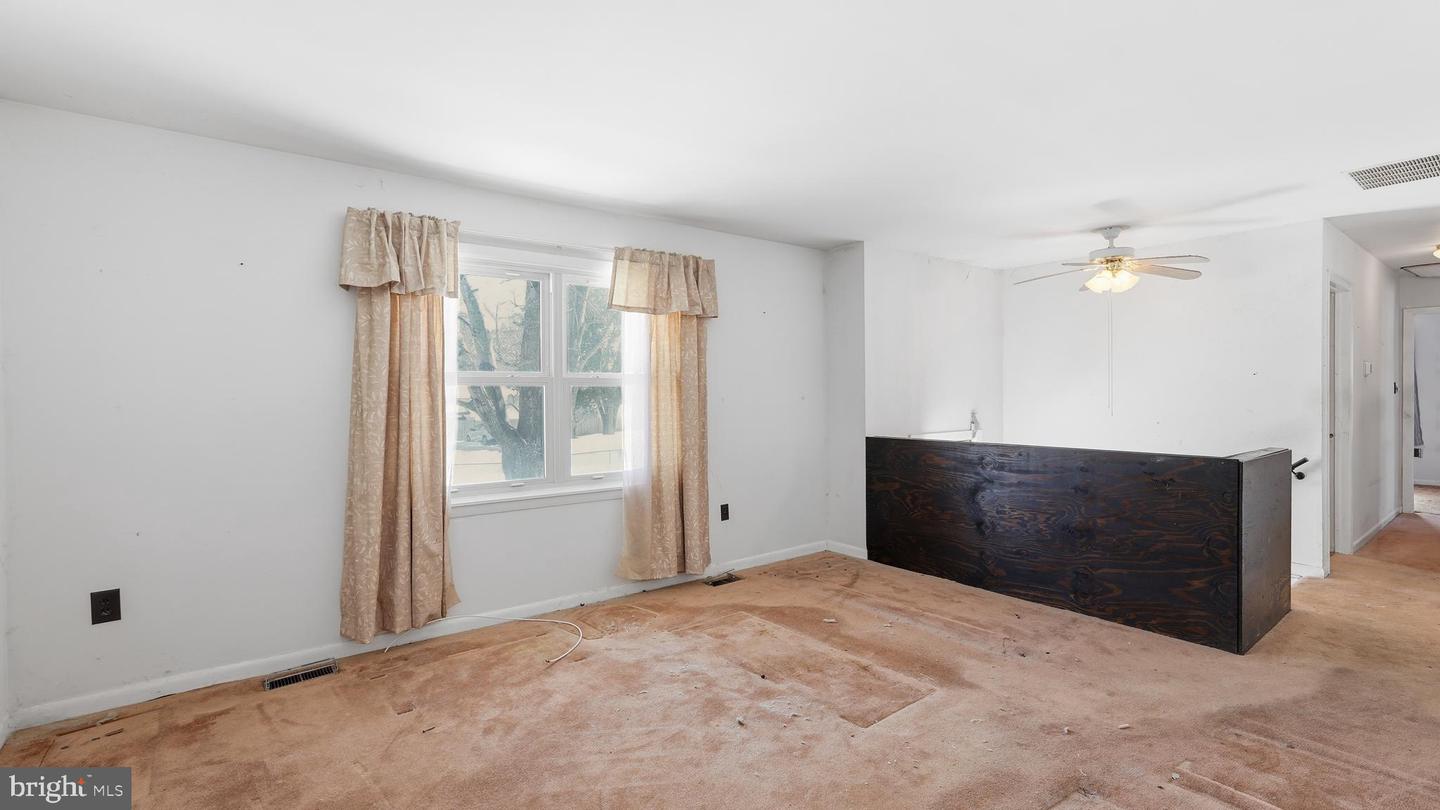 210 AUSTIN DR, STAFFORD, Virginia 22556, 3 Bedrooms Bedrooms, ,2 BathroomsBathrooms,Residential,For sale,210 AUSTIN DR,VAST2045628 MLS # VAST2045628