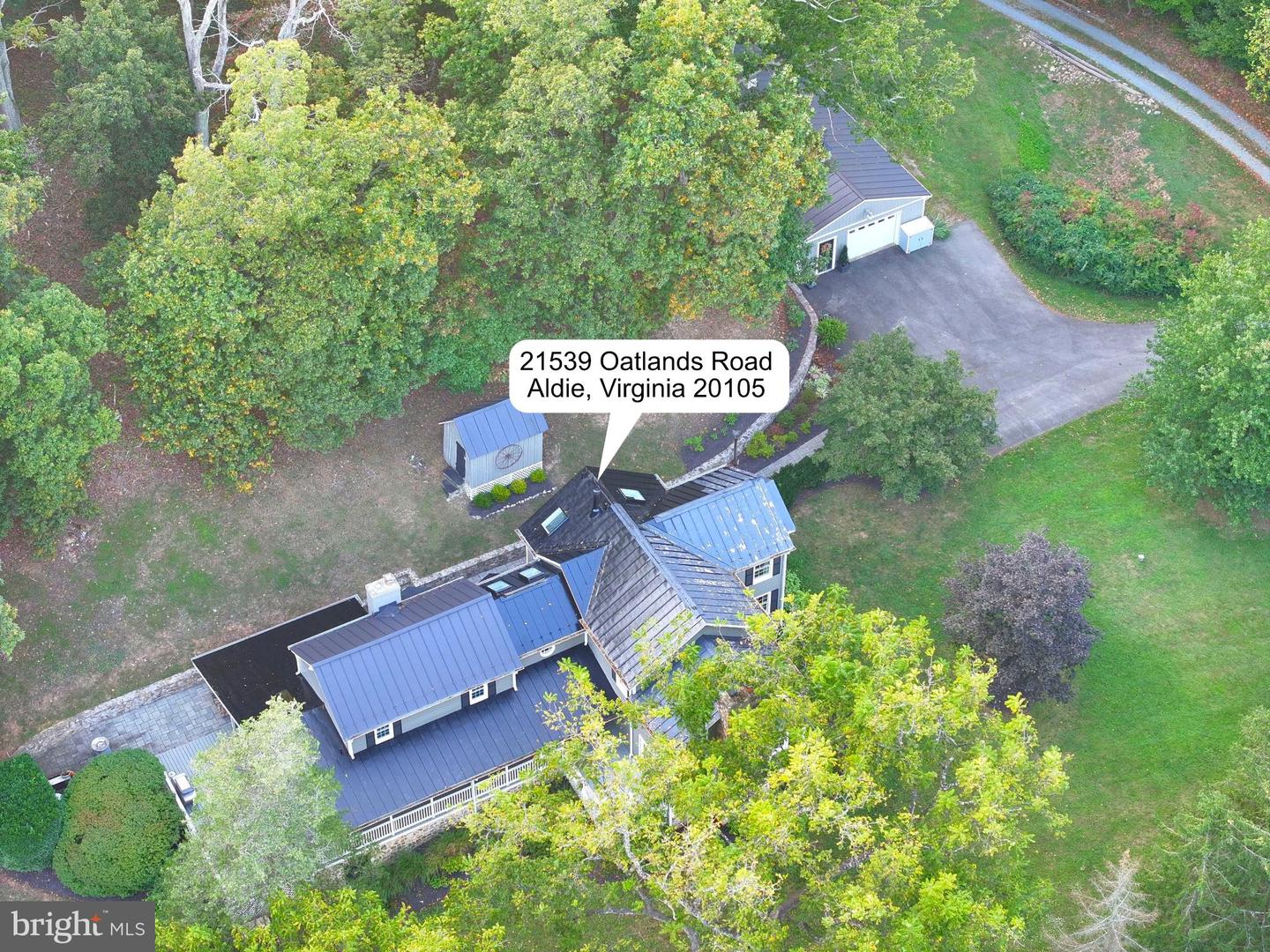 21539 OATLANDS RD, ALDIE, Virginia 20105, 4 Bedrooms Bedrooms, 7 Rooms Rooms,3 BathroomsBathrooms,Residential,For sale,21539 OATLANDS RD,VALO2114972 MLS # VALO2114972