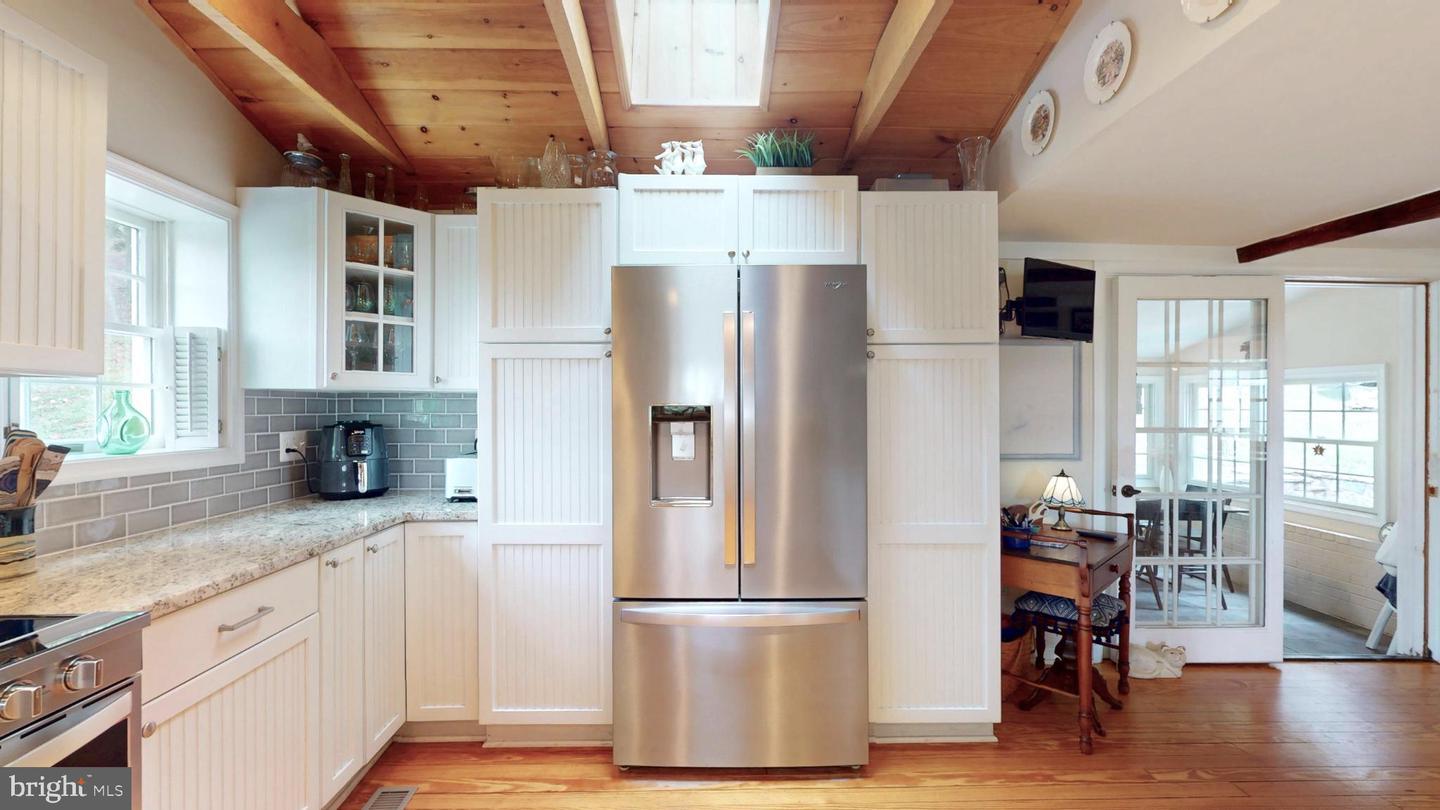 21539 OATLANDS RD, ALDIE, Virginia 20105, 4 Bedrooms Bedrooms, 7 Rooms Rooms,3 BathroomsBathrooms,Residential,For sale,21539 OATLANDS RD,VALO2114972 MLS # VALO2114972