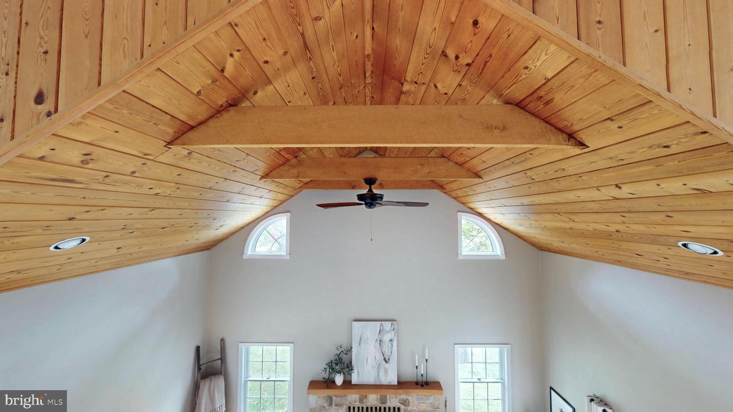 21539 OATLANDS RD, ALDIE, Virginia 20105, 4 Bedrooms Bedrooms, 7 Rooms Rooms,3 BathroomsBathrooms,Residential,For sale,21539 OATLANDS RD,VALO2114972 MLS # VALO2114972