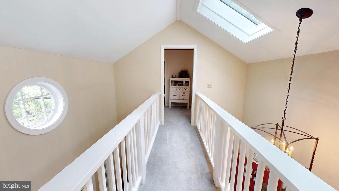 21539 OATLANDS RD, ALDIE, Virginia 20105, 4 Bedrooms Bedrooms, 7 Rooms Rooms,3 BathroomsBathrooms,Residential,For sale,21539 OATLANDS RD,VALO2114972 MLS # VALO2114972