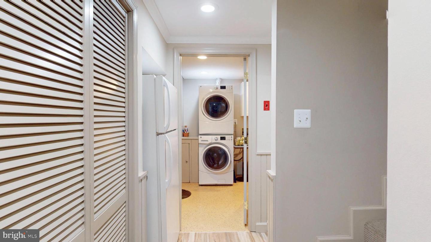 21539 OATLANDS RD, ALDIE, Virginia 20105, 4 Bedrooms Bedrooms, 7 Rooms Rooms,3 BathroomsBathrooms,Residential,For sale,21539 OATLANDS RD,VALO2114972 MLS # VALO2114972