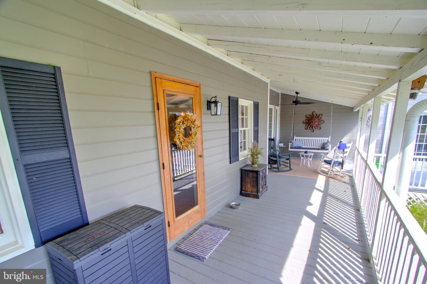 21539 OATLANDS RD, ALDIE, Virginia 20105, 4 Bedrooms Bedrooms, 7 Rooms Rooms,3 BathroomsBathrooms,Residential,For sale,21539 OATLANDS RD,VALO2114972 MLS # VALO2114972