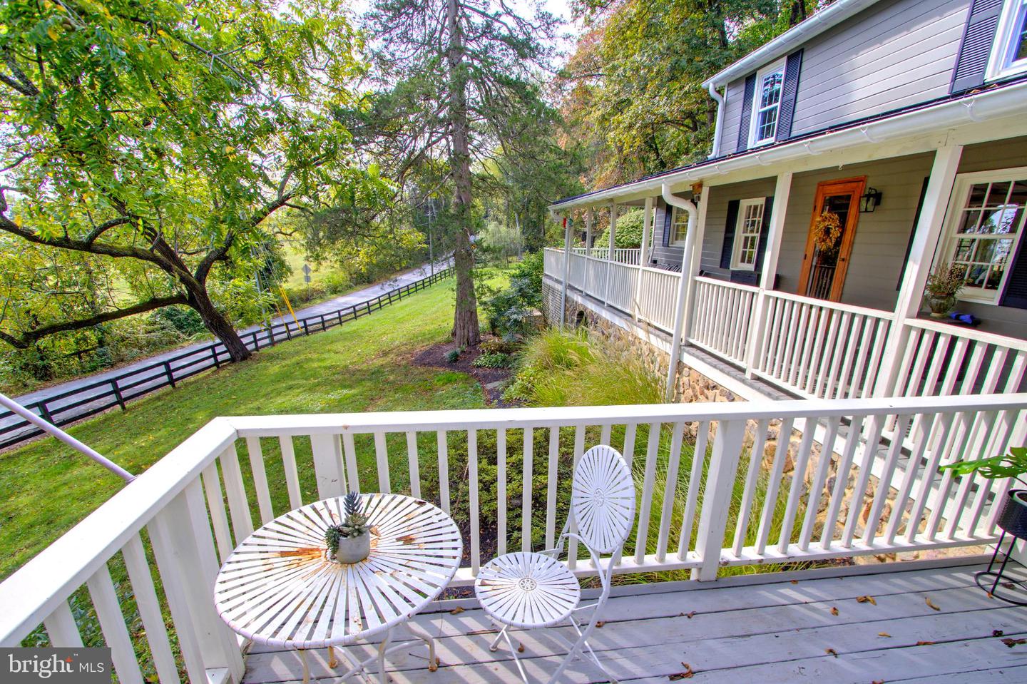 21539 OATLANDS RD, ALDIE, Virginia 20105, 4 Bedrooms Bedrooms, 7 Rooms Rooms,3 BathroomsBathrooms,Residential,For sale,21539 OATLANDS RD,VALO2114972 MLS # VALO2114972