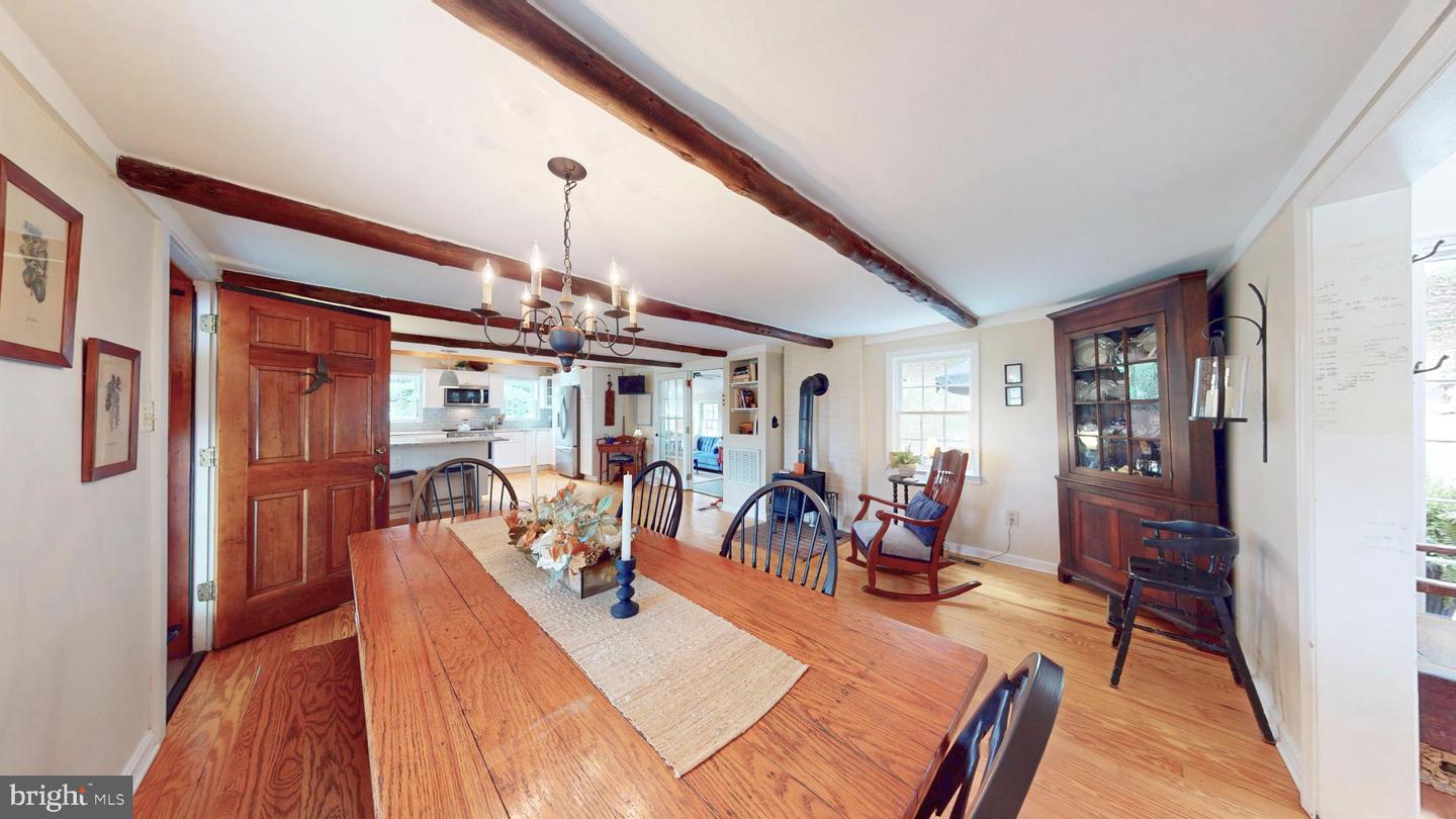 21539 OATLANDS RD, ALDIE, Virginia 20105, 4 Bedrooms Bedrooms, 7 Rooms Rooms,3 BathroomsBathrooms,Residential,For sale,21539 OATLANDS RD,VALO2114972 MLS # VALO2114972