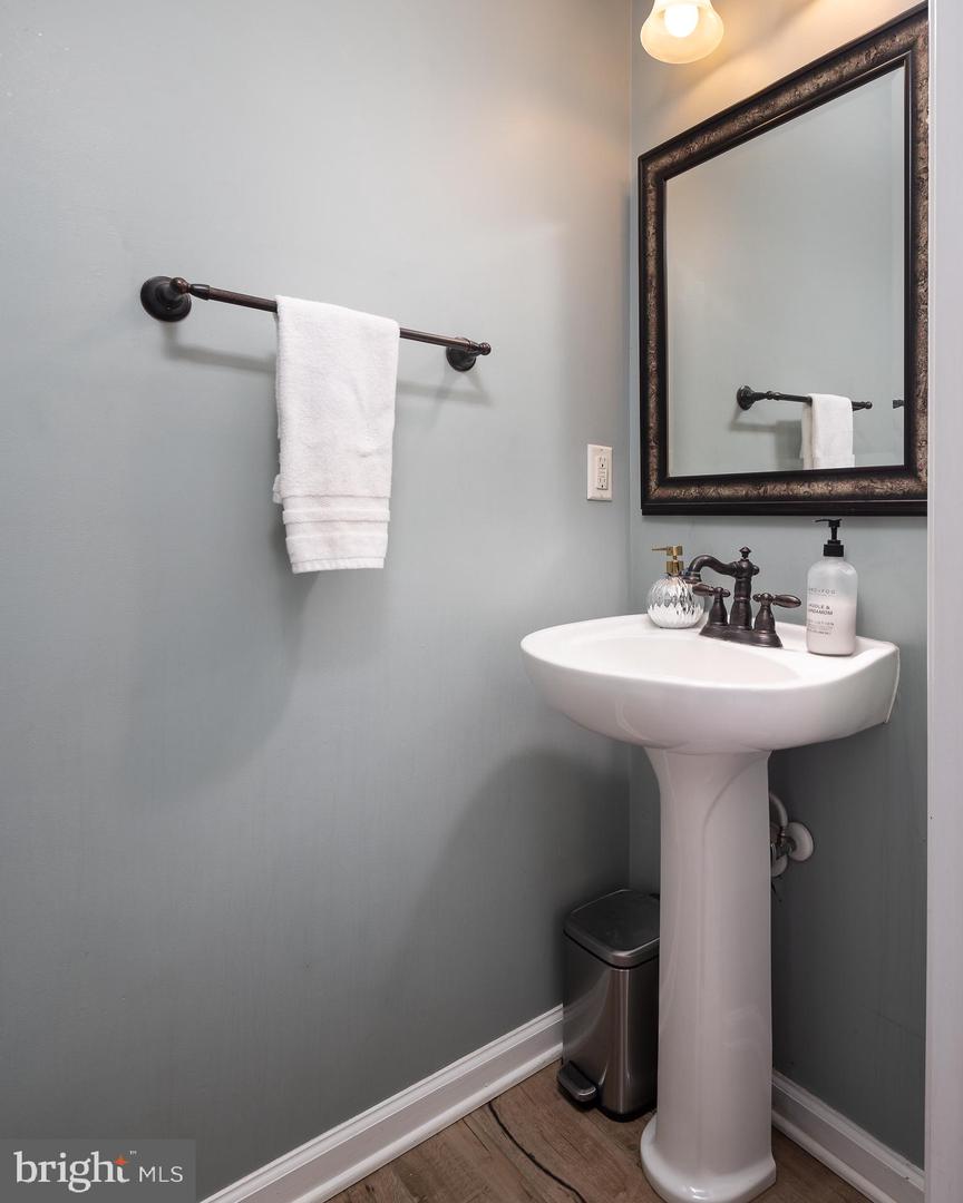 12151 DRUM SALUTE PL, BRISTOW, Virginia 20136, 3 Bedrooms Bedrooms, ,2 BathroomsBathrooms,Residential,For sale,12151 DRUM SALUTE PL,VAPW2111598 MLS # VAPW2111598