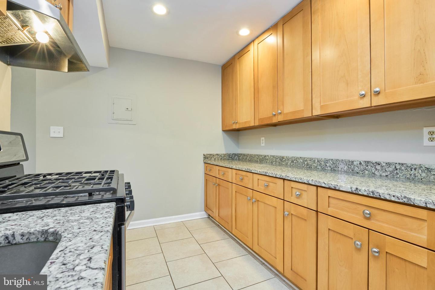 156 HAYCOCK RD #A-6, FALLS CHURCH, Virginia 22046, 1 Bedroom Bedrooms, ,1 BathroomBathrooms,Residential,For sale,156 HAYCOCK RD #A-6,VAFA2003550 MLS # VAFA2003550