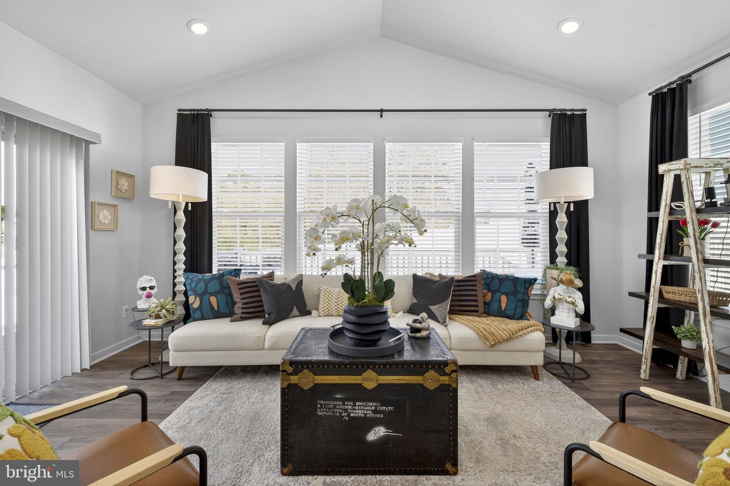 236 LEHIGH DR, WINCHESTER, Virginia 22602, 5 Bedrooms Bedrooms, ,4 BathroomsBathrooms,Residential,For sale,236 LEHIGH DR,VAFV2039318 MLS # VAFV2039318