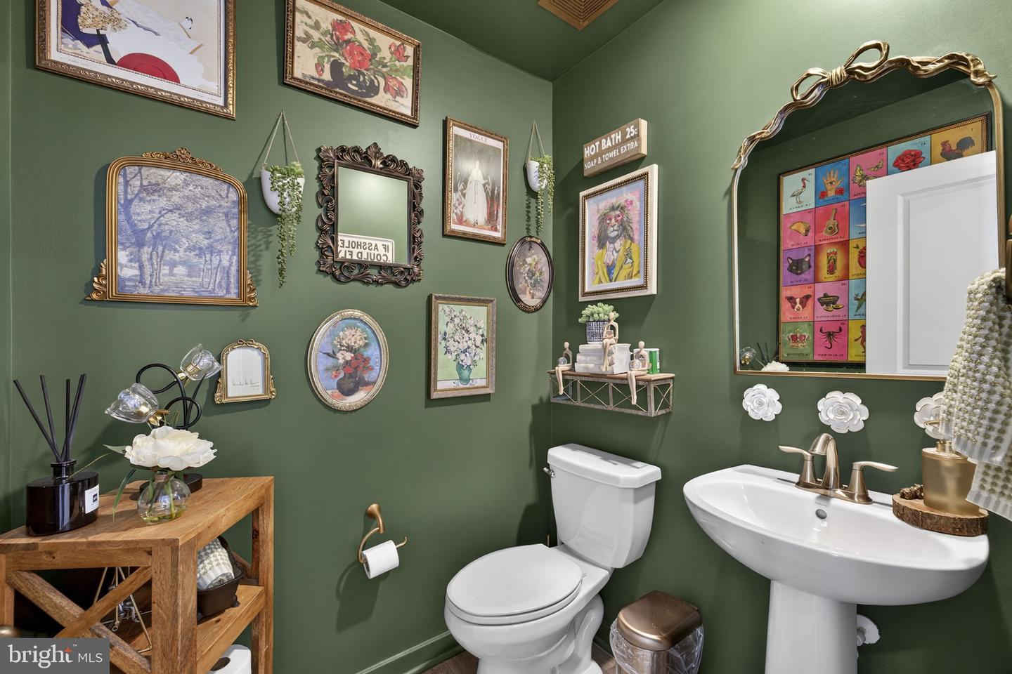 236 LEHIGH DR, WINCHESTER, Virginia 22602, 5 Bedrooms Bedrooms, ,4 BathroomsBathrooms,Residential,For sale,236 LEHIGH DR,VAFV2039318 MLS # VAFV2039318