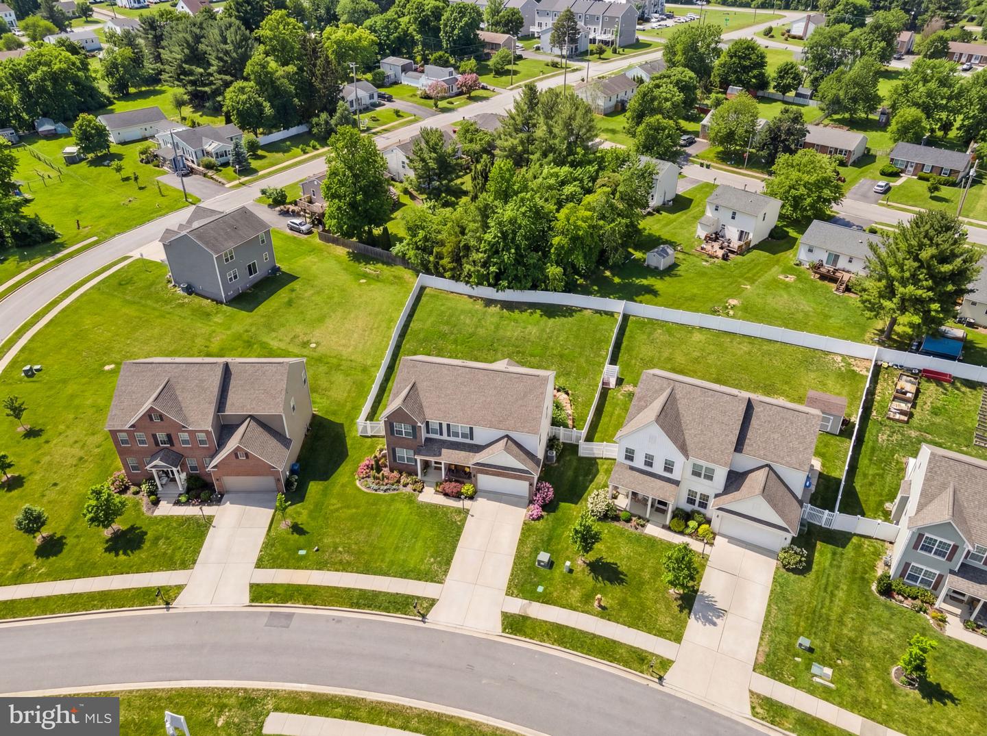 236 LEHIGH DR, WINCHESTER, Virginia 22602, 5 Bedrooms Bedrooms, ,4 BathroomsBathrooms,Residential,For sale,236 LEHIGH DR,VAFV2039318 MLS # VAFV2039318