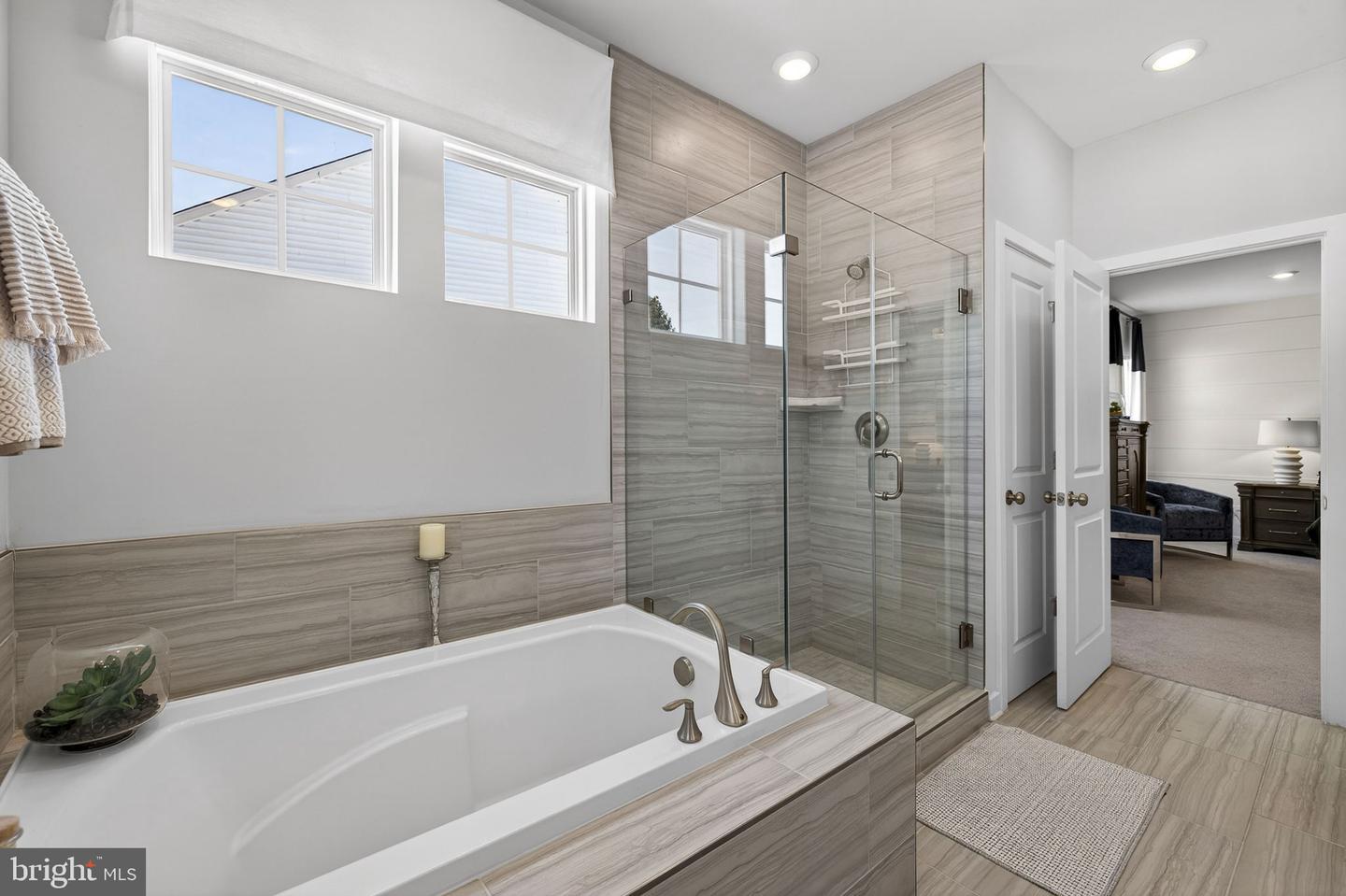 236 LEHIGH DR, WINCHESTER, Virginia 22602, 5 Bedrooms Bedrooms, ,4 BathroomsBathrooms,Residential,For sale,236 LEHIGH DR,VAFV2039318 MLS # VAFV2039318