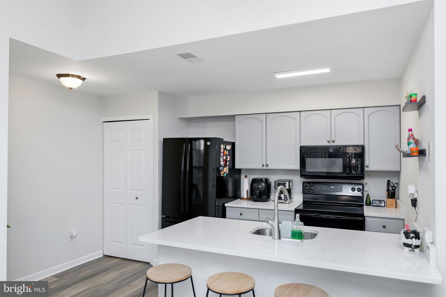 8610-D BEEKMAN PL #10D, ALEXANDRIA, Virginia 22309, 1 Bedroom Bedrooms, ,1 BathroomBathrooms,Residential,For sale,8610-D BEEKMAN PL #10D,VAFX2288496 MLS # VAFX2288496