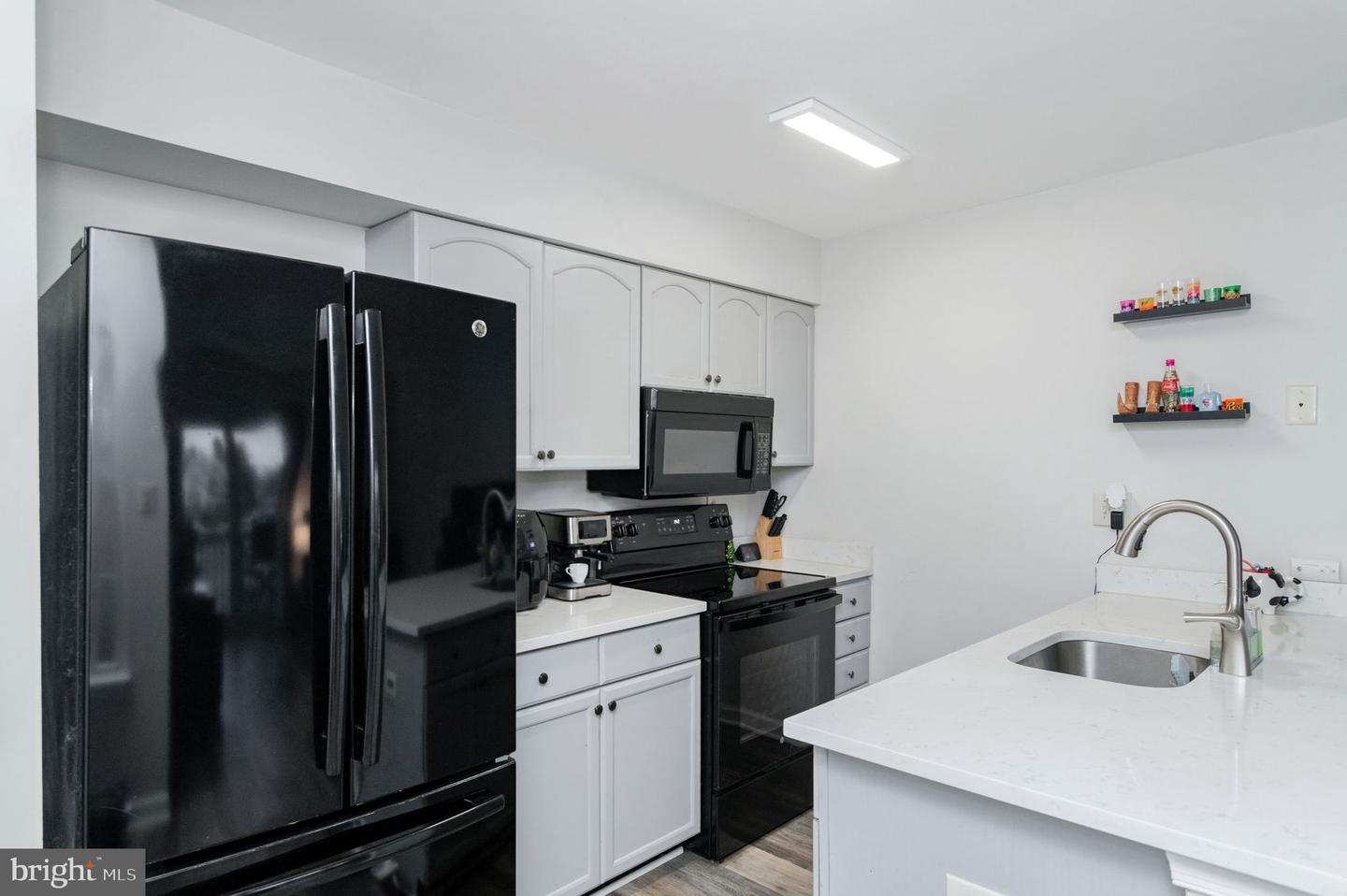 8610-D BEEKMAN PL #10D, ALEXANDRIA, Virginia 22309, 1 Bedroom Bedrooms, ,1 BathroomBathrooms,Residential,For sale,8610-D BEEKMAN PL #10D,VAFX2288496 MLS # VAFX2288496