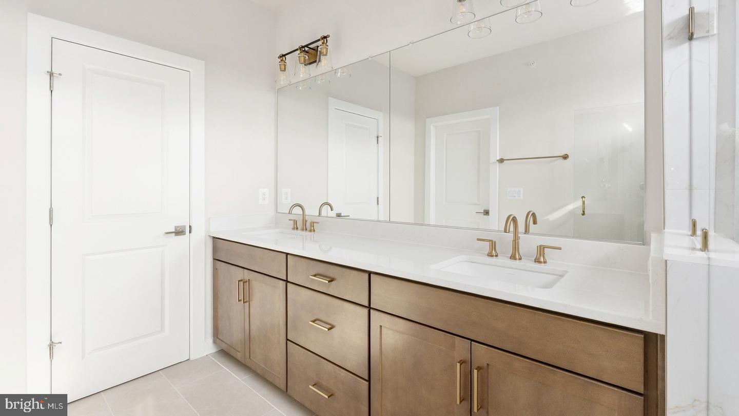 44588 STRABANE TER, ASHBURN, Virginia 20147, 3 Bedrooms Bedrooms, ,2 BathroomsBathrooms,Residential,For sale,44588 STRABANE TER,VALO2115016 MLS # VALO2115016