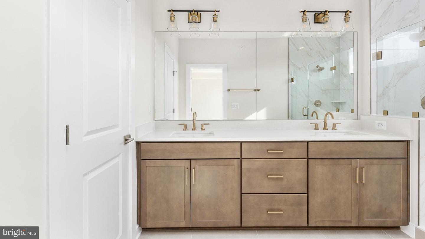 44588 STRABANE TER, ASHBURN, Virginia 20147, 3 Bedrooms Bedrooms, ,2 BathroomsBathrooms,Residential,For sale,44588 STRABANE TER,VALO2115016 MLS # VALO2115016