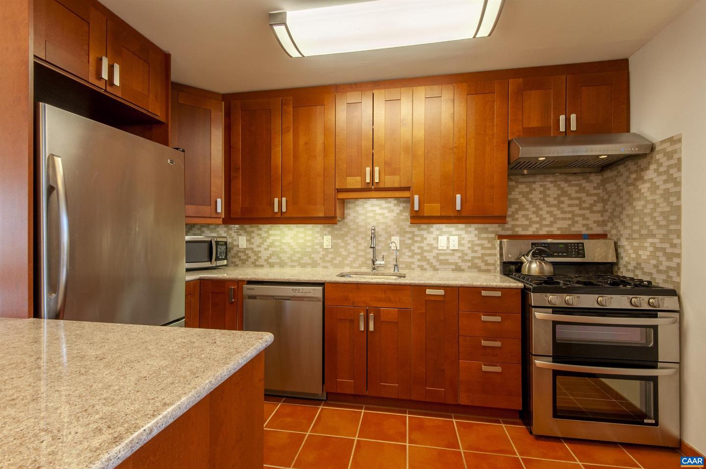 137 HESSIAN HILLS CIR #3, CHARLOTTESVILLE, Virginia 22901, 2 Bedrooms Bedrooms, ,1 BathroomBathrooms,Residential,For sale,137 HESSIAN HILLS CIR #3,672937 MLS # 672937