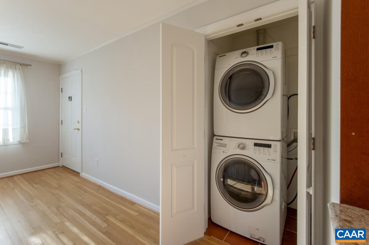 137 HESSIAN HILLS CIR #3, CHARLOTTESVILLE, Virginia 22901, 2 Bedrooms Bedrooms, ,1 BathroomBathrooms,Residential,For sale,137 HESSIAN HILLS CIR #3,672937 MLS # 672937