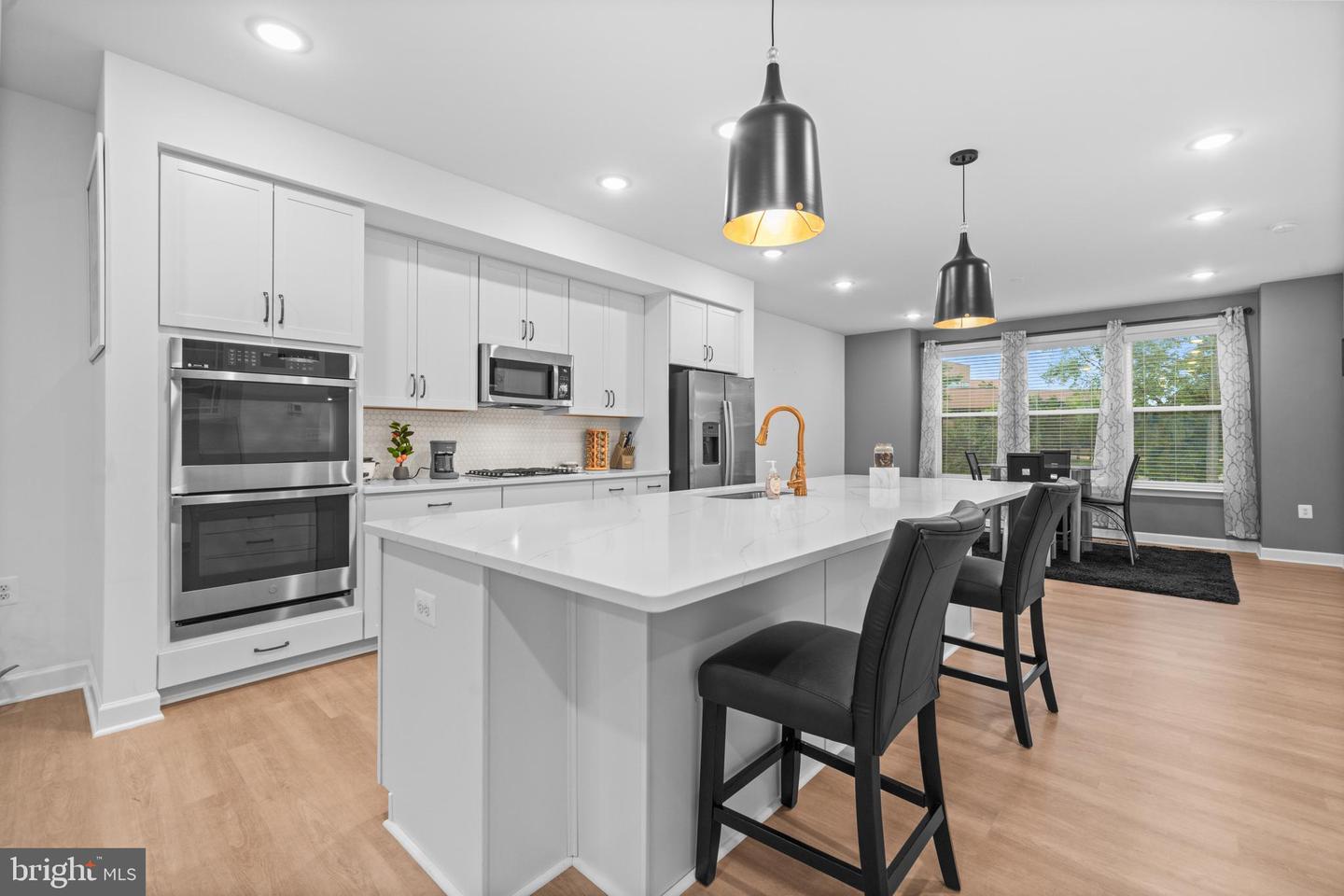 14303 YESLER AVE, CHANTILLY, Virginia 20151, 3 Bedrooms Bedrooms, 8 Rooms Rooms,2 BathroomsBathrooms,Residential,For sale,14303 YESLER AVE,VAFX2288504 MLS # VAFX2288504