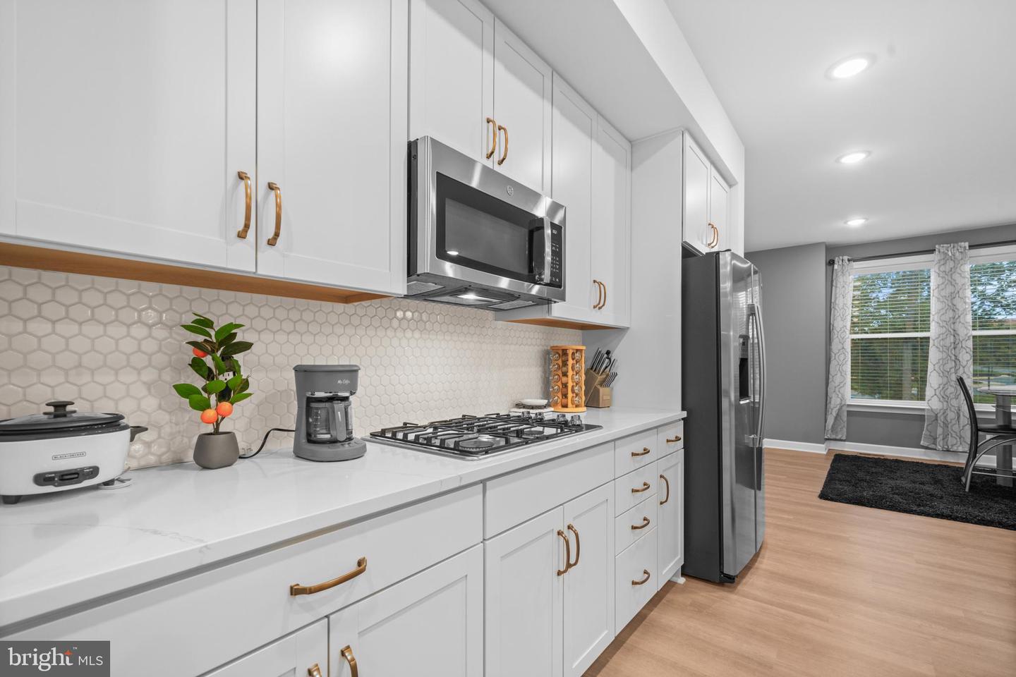 14303 YESLER AVE, CHANTILLY, Virginia 20151, 3 Bedrooms Bedrooms, 8 Rooms Rooms,2 BathroomsBathrooms,Residential,For sale,14303 YESLER AVE,VAFX2288504 MLS # VAFX2288504