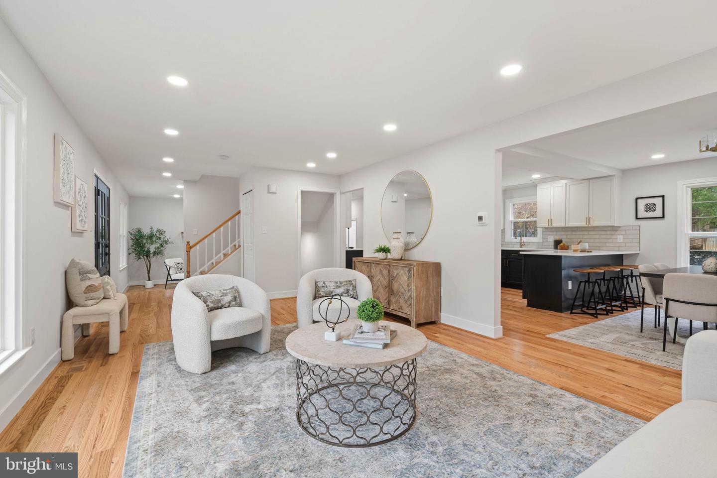 2678 OAKTON GLEN DR, VIENNA, Virginia 22181, 5 Bedrooms Bedrooms, ,3 BathroomsBathrooms,Residential,For sale,2678 OAKTON GLEN DR,VAFX2288252 MLS # VAFX2288252