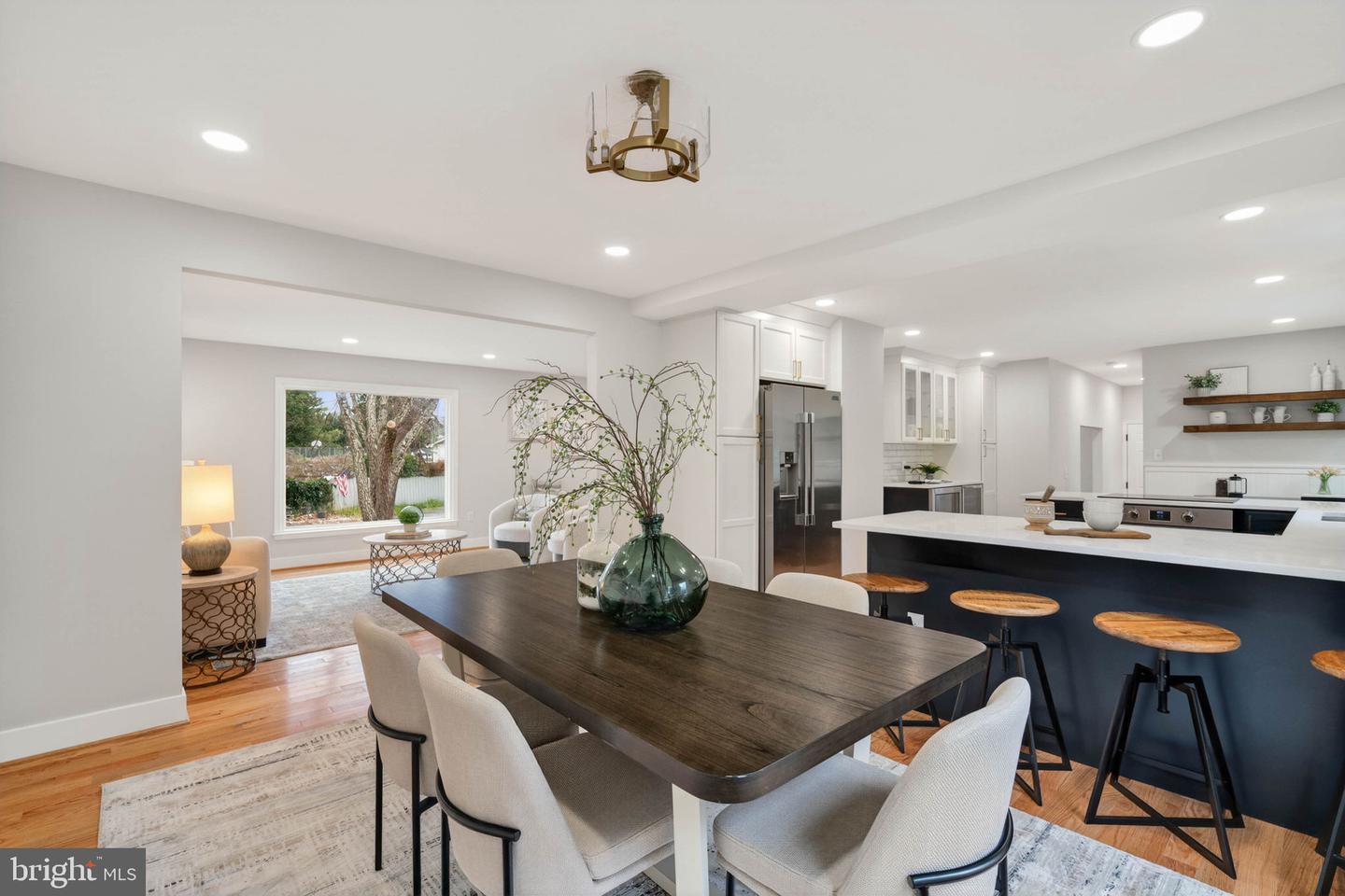 2678 OAKTON GLEN DR, VIENNA, Virginia 22181, 5 Bedrooms Bedrooms, ,3 BathroomsBathrooms,Residential,For sale,2678 OAKTON GLEN DR,VAFX2288252 MLS # VAFX2288252