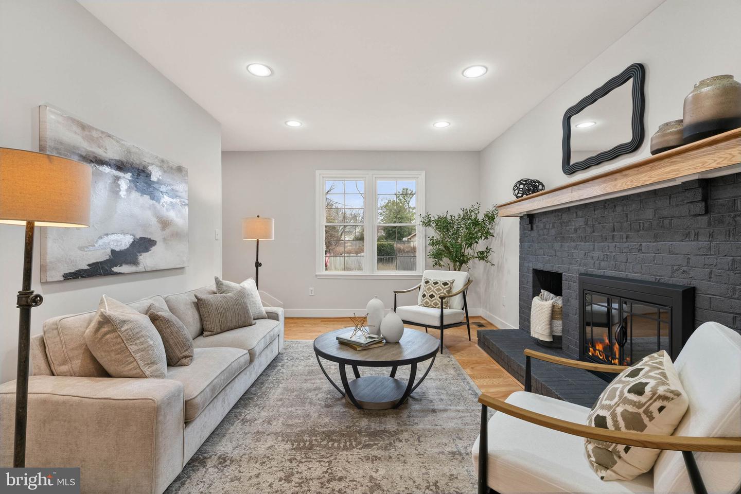 2678 OAKTON GLEN DR, VIENNA, Virginia 22181, 5 Bedrooms Bedrooms, ,3 BathroomsBathrooms,Residential,For sale,2678 OAKTON GLEN DR,VAFX2288252 MLS # VAFX2288252