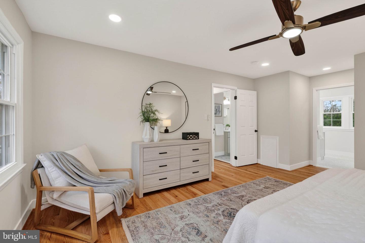 2678 OAKTON GLEN DR, VIENNA, Virginia 22181, 5 Bedrooms Bedrooms, ,3 BathroomsBathrooms,Residential,For sale,2678 OAKTON GLEN DR,VAFX2288252 MLS # VAFX2288252