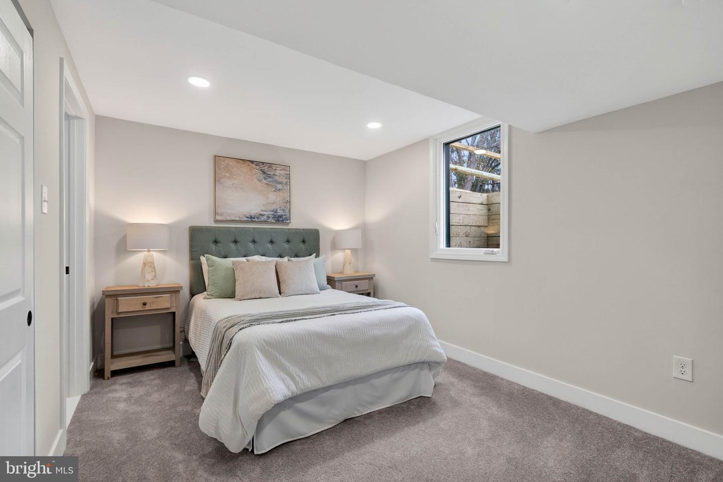 2678 OAKTON GLEN DR, VIENNA, Virginia 22181, 5 Bedrooms Bedrooms, ,3 BathroomsBathrooms,Residential,For sale,2678 OAKTON GLEN DR,VAFX2288252 MLS # VAFX2288252