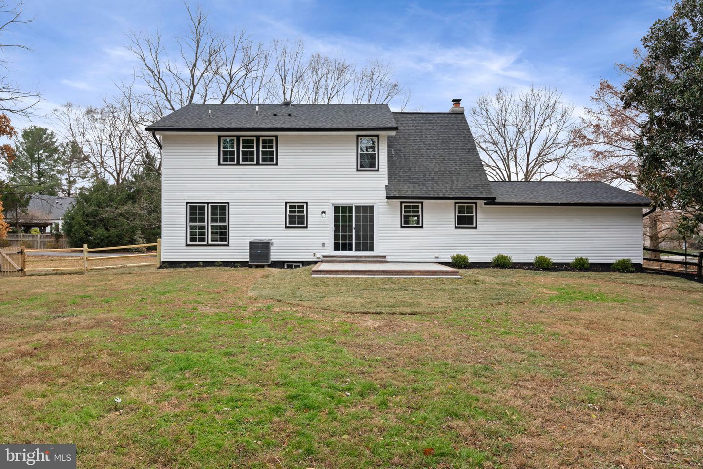 2678 OAKTON GLEN DR, VIENNA, Virginia 22181, 5 Bedrooms Bedrooms, ,3 BathroomsBathrooms,Residential,For sale,2678 OAKTON GLEN DR,VAFX2288252 MLS # VAFX2288252