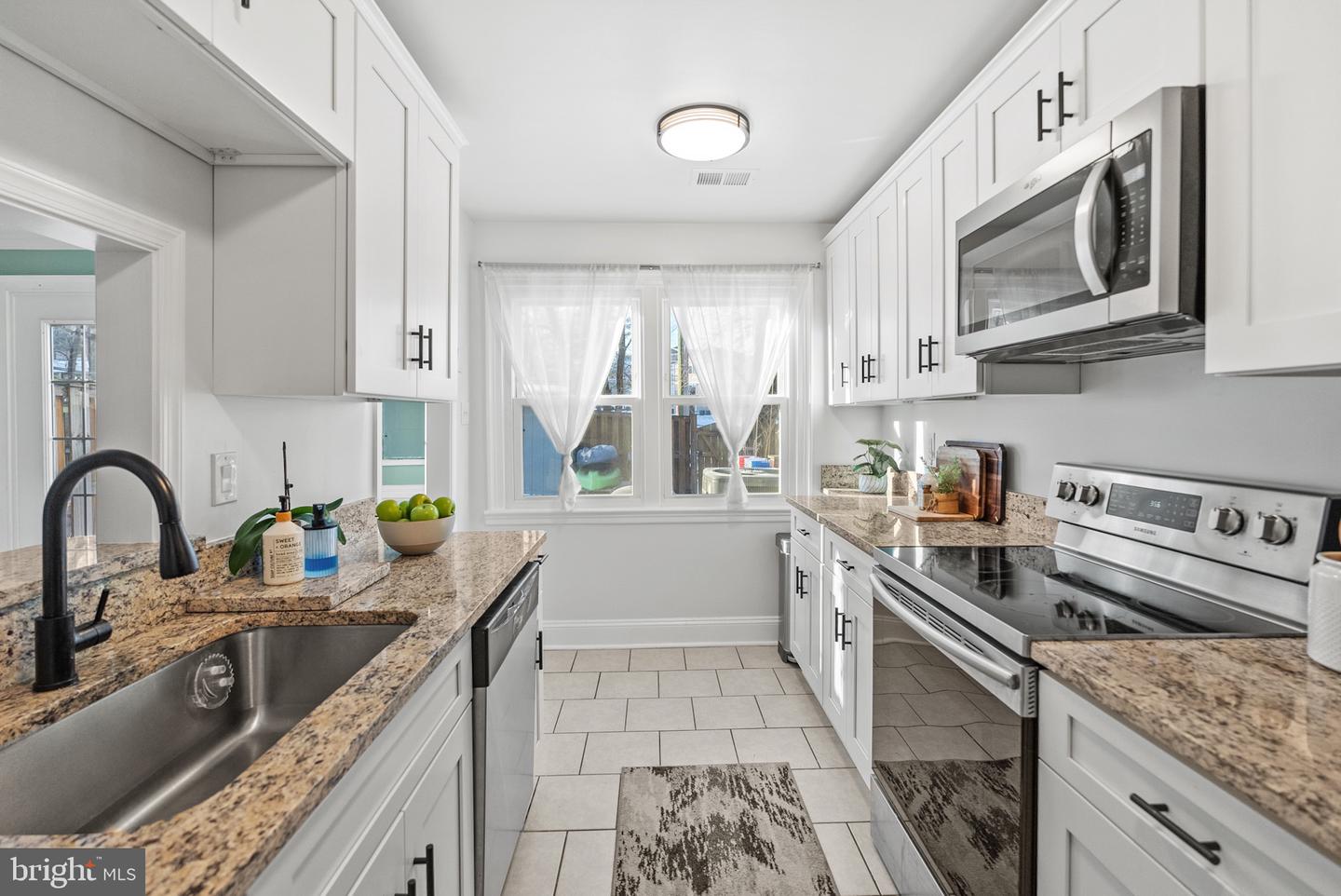 2913 PHEASANT LN, WOODBRIDGE, Virginia 22191, 3 Bedrooms Bedrooms, ,1 BathroomBathrooms,Residential,For sale,2913 PHEASANT LN,VAPW2111582 MLS # VAPW2111582