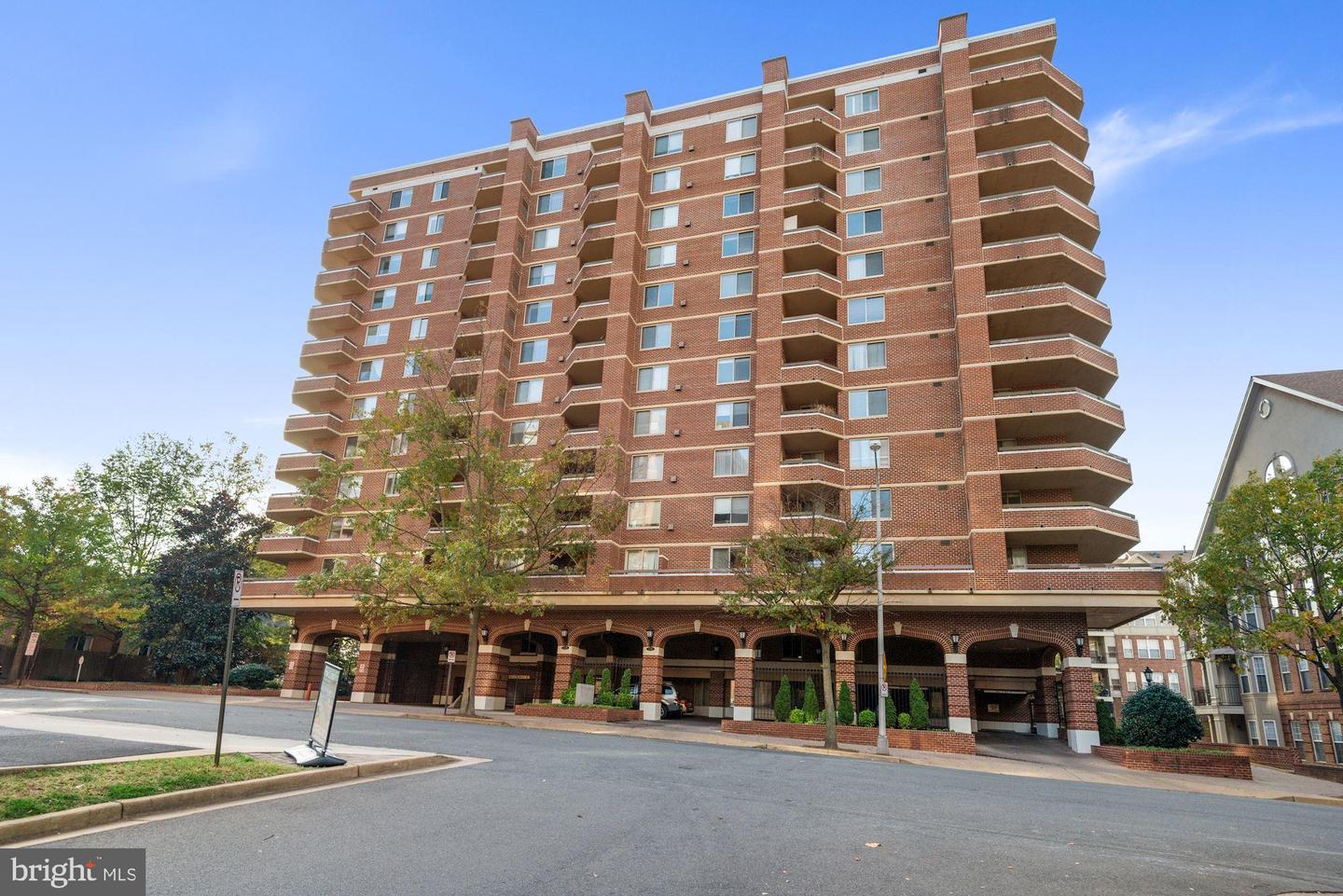 1276 N WAYNE ST #622, ARLINGTON, Virginia 22201, 3 Bedrooms Bedrooms, ,2 BathroomsBathrooms,Residential,For sale,1276 N WAYNE ST #622,VAAR2068298 MLS # VAAR2068298