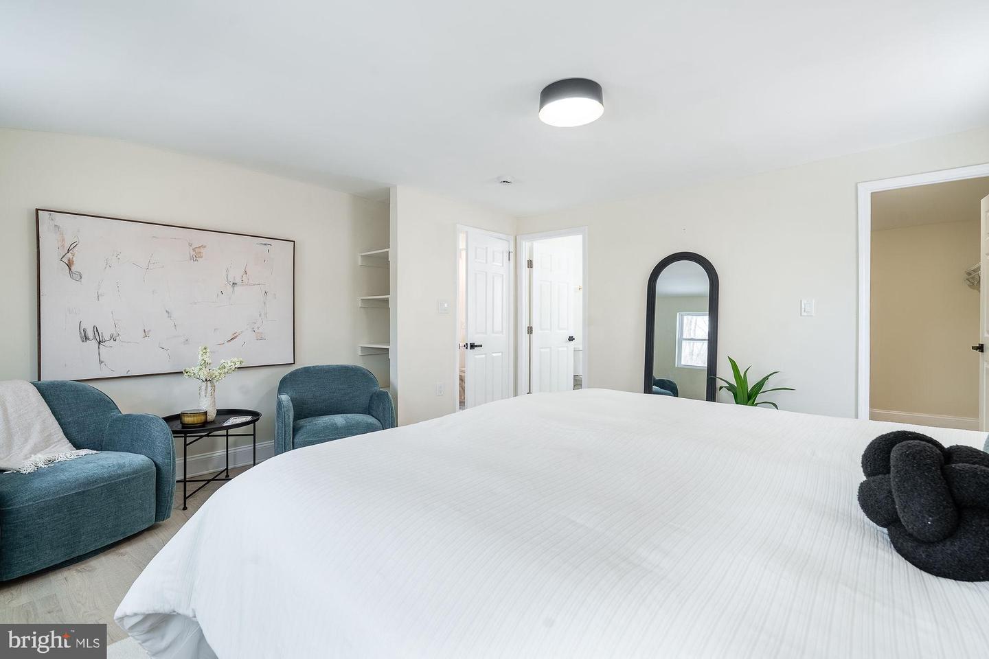 1404 N POWHATAN ST, ARLINGTON, Virginia 22205, 3 Bedrooms Bedrooms, ,4 BathroomsBathrooms,Residential,For sale,1404 N POWHATAN ST,VAAR2068332 MLS # VAAR2068332