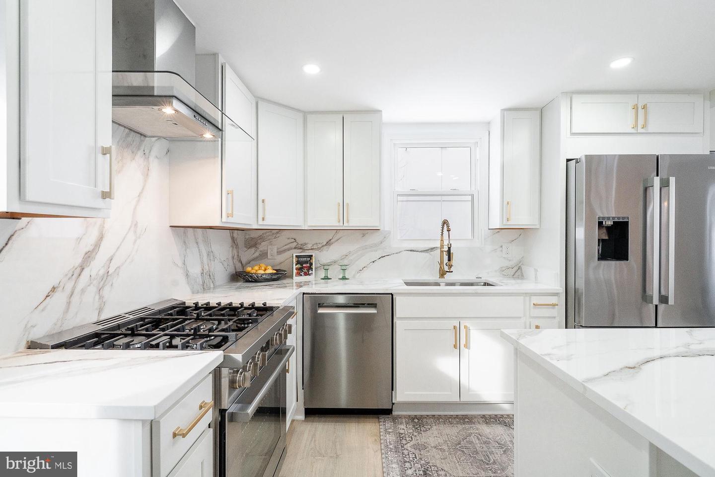 1404 N POWHATAN ST, ARLINGTON, Virginia 22205, 3 Bedrooms Bedrooms, ,4 BathroomsBathrooms,Residential,For sale,1404 N POWHATAN ST,VAAR2068332 MLS # VAAR2068332