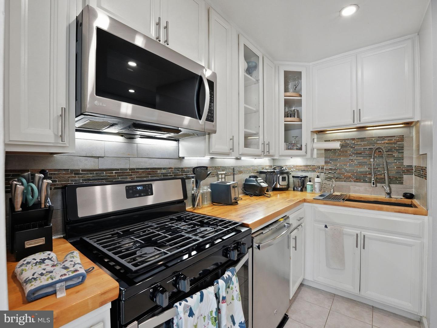 1546 NORTHGATE SQ #UNIT 21C, RESTON, Virginia 20190, 3 Bedrooms Bedrooms, ,2 BathroomsBathrooms,Residential,For sale,1546 NORTHGATE SQ #UNIT 21C,VAFX2288444 MLS # VAFX2288444