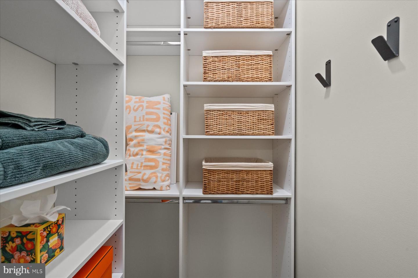 2014 KALORAMA RD NW #7, WASHINGTON, District Of Columbia 20009, 2 Bedrooms Bedrooms, ,2 BathroomsBathrooms,Residential,For sale,2014 KALORAMA RD NW #7,DCDC2244166 MLS # DCDC2244166