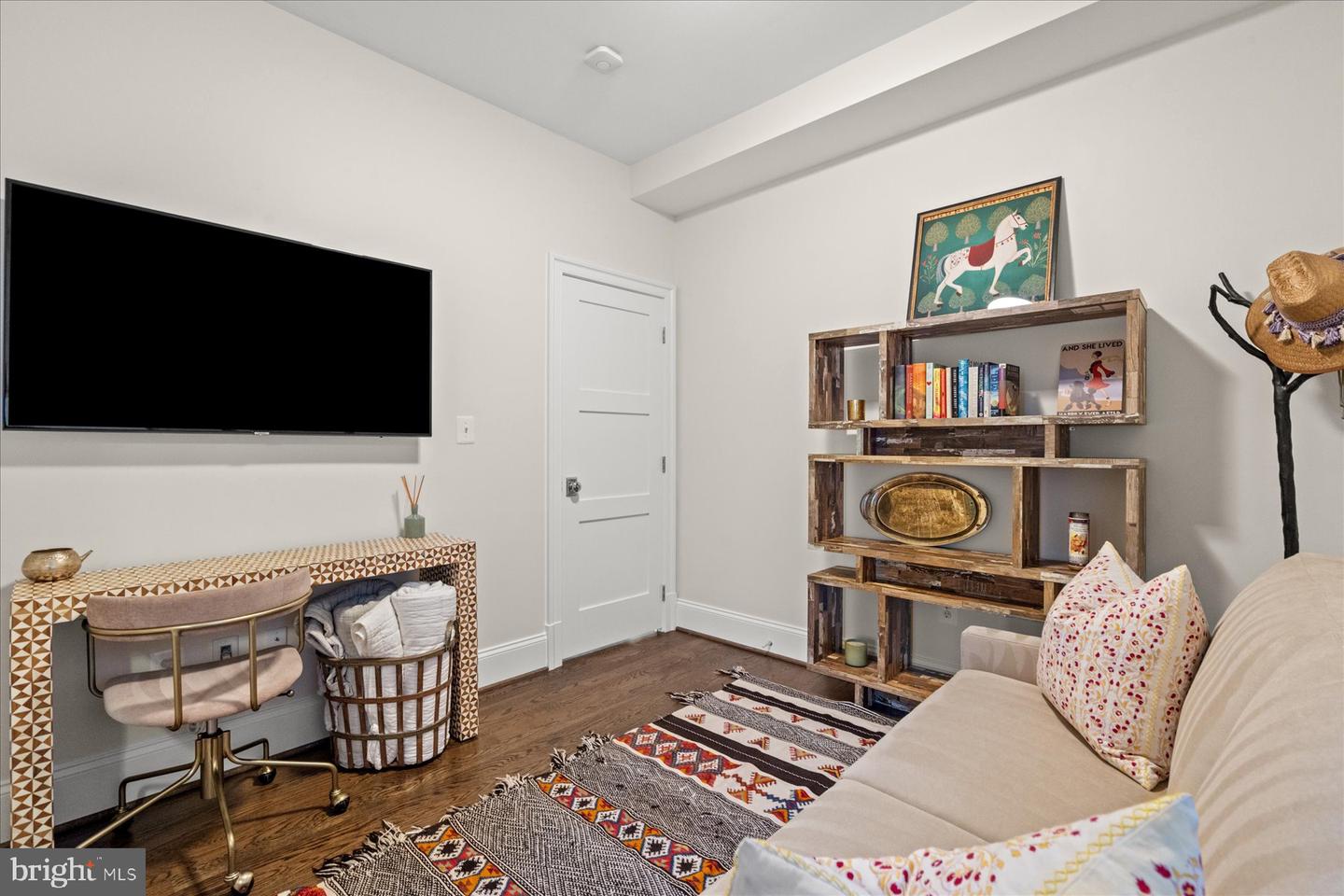 2014 KALORAMA RD NW #7, WASHINGTON, District Of Columbia 20009, 2 Bedrooms Bedrooms, ,2 BathroomsBathrooms,Residential,For sale,2014 KALORAMA RD NW #7,DCDC2244166 MLS # DCDC2244166