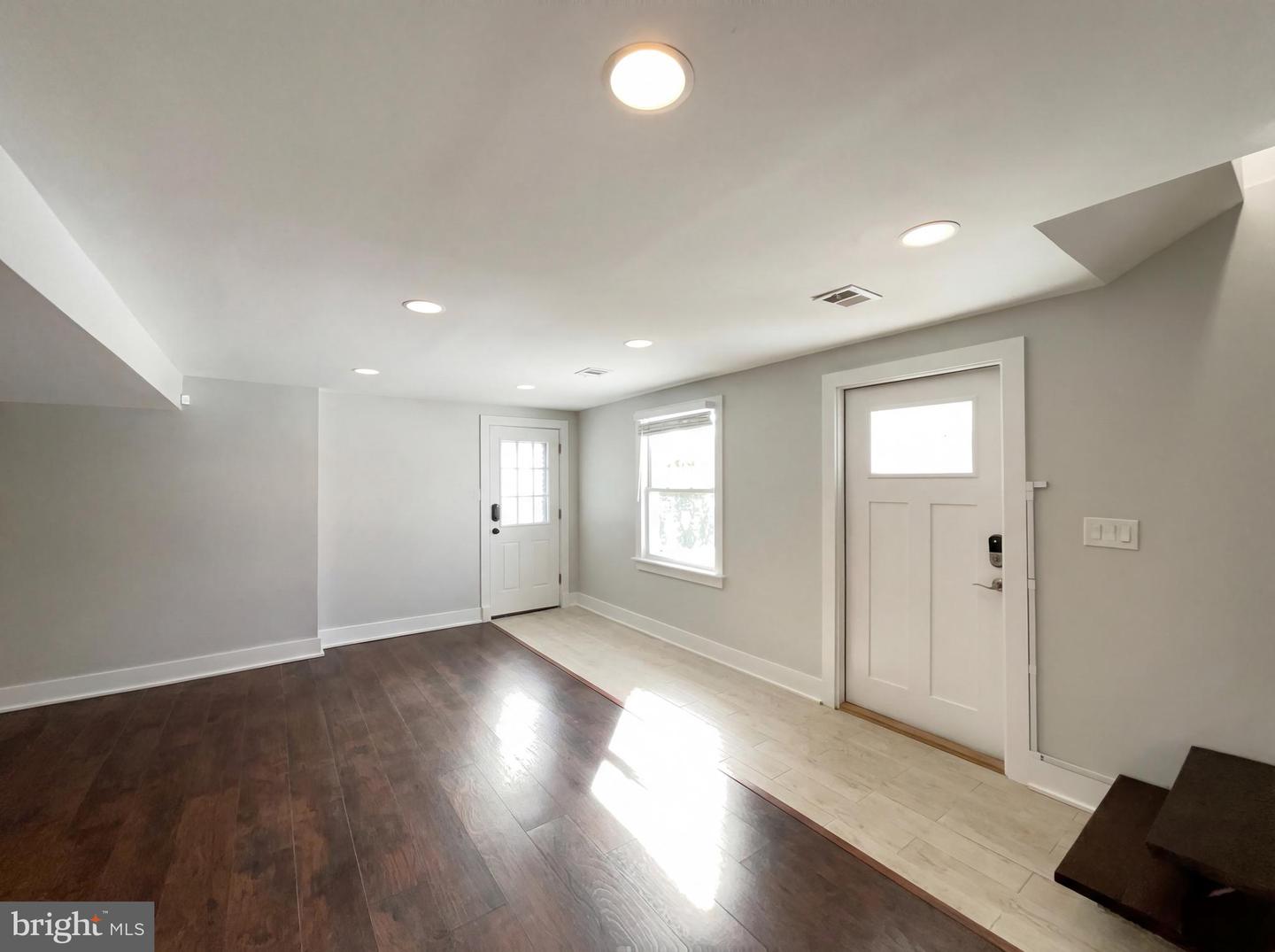 6515 CARRIAGE DR, ALEXANDRIA, Virginia 22310, 4 Bedrooms Bedrooms, ,3 BathroomsBathrooms,Residential,For sale,6515 CARRIAGE DR,VAFX2288468 MLS # VAFX2288468