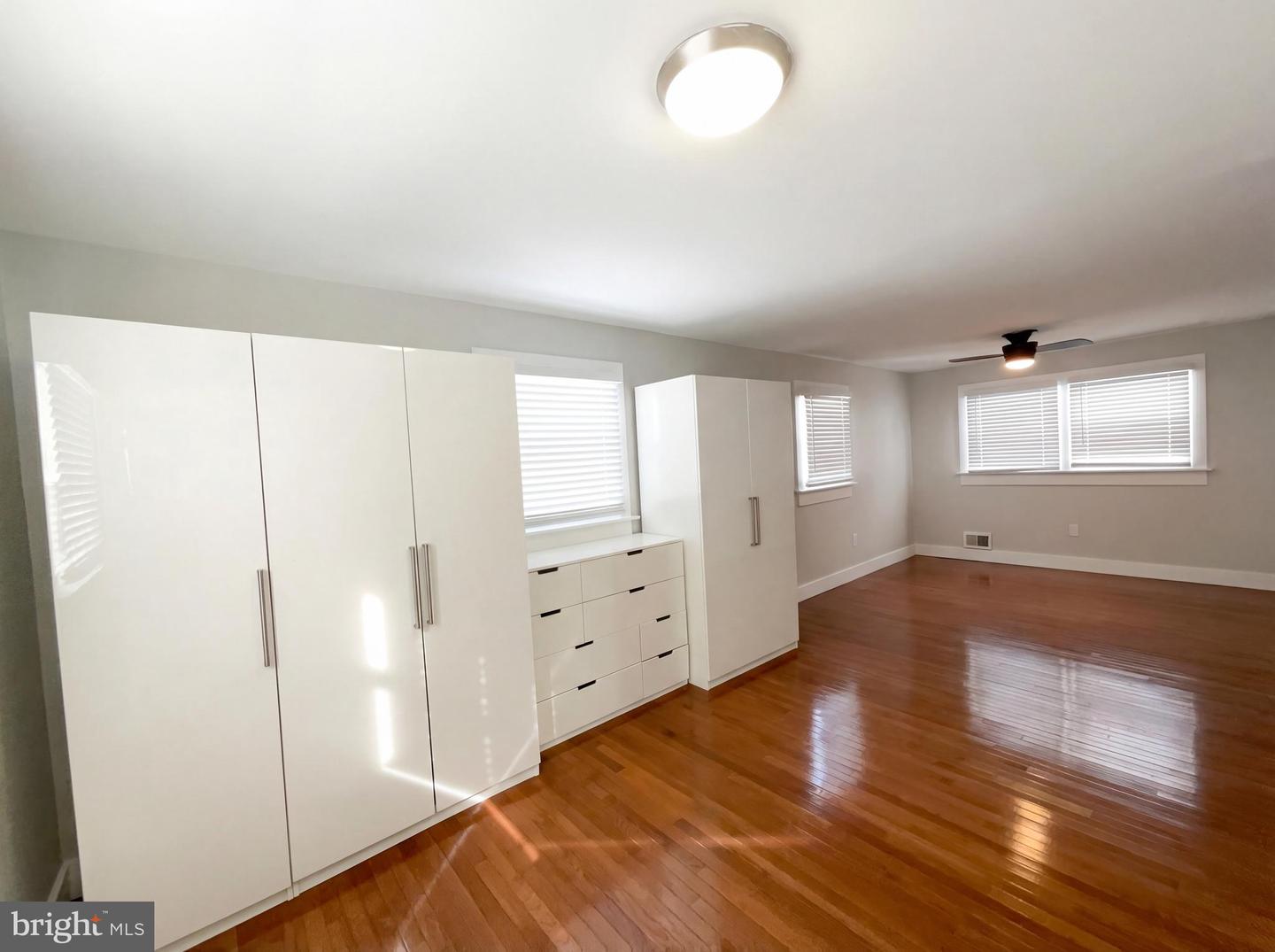 6515 CARRIAGE DR, ALEXANDRIA, Virginia 22310, 4 Bedrooms Bedrooms, ,3 BathroomsBathrooms,Residential,For sale,6515 CARRIAGE DR,VAFX2288468 MLS # VAFX2288468