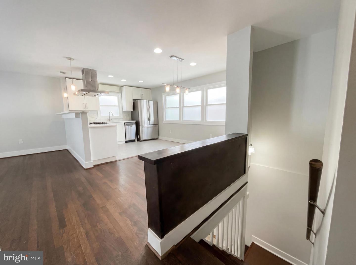 6515 CARRIAGE DR, ALEXANDRIA, Virginia 22310, 4 Bedrooms Bedrooms, ,3 BathroomsBathrooms,Residential,For sale,6515 CARRIAGE DR,VAFX2288468 MLS # VAFX2288468