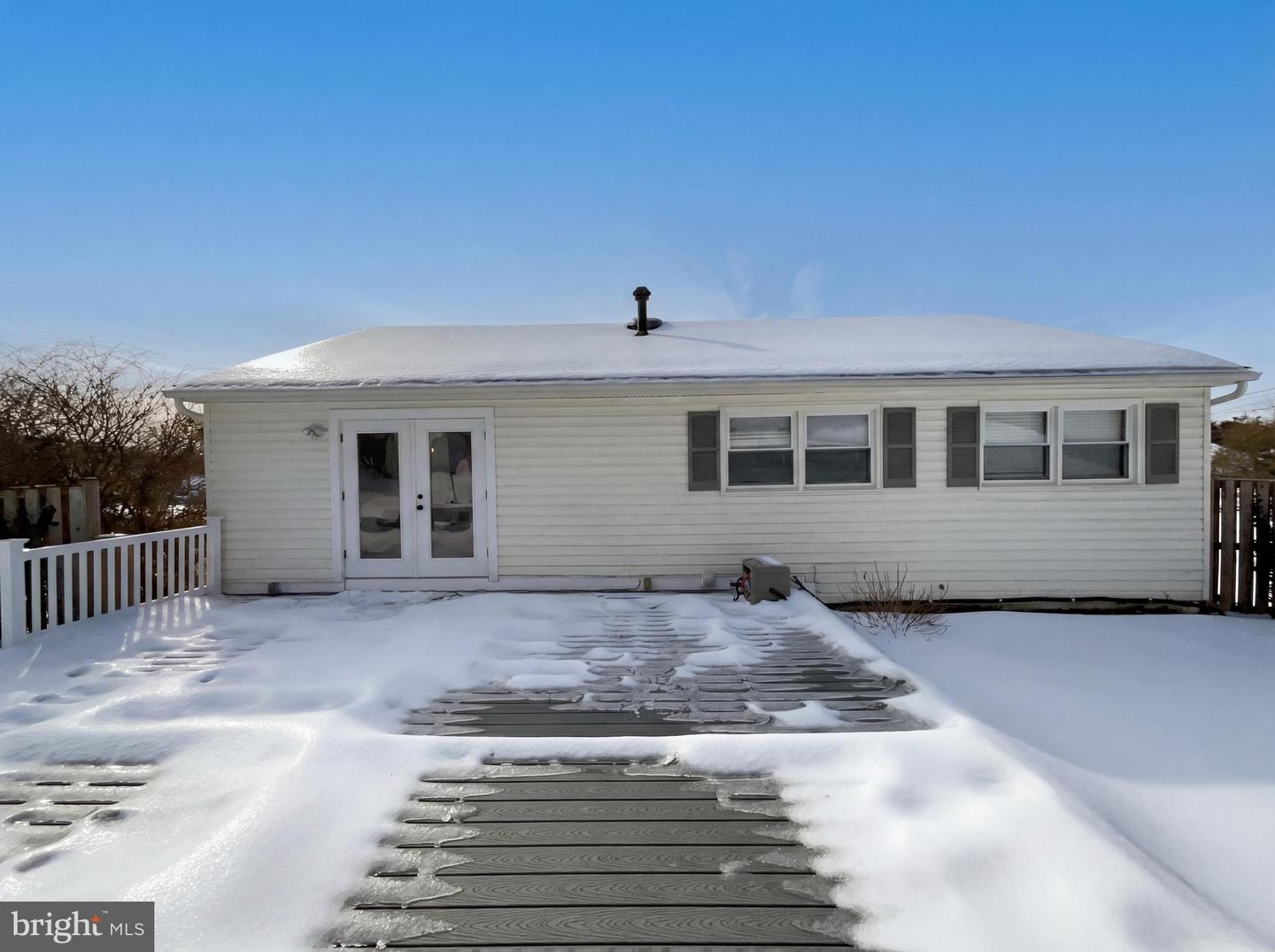 6515 CARRIAGE DR, ALEXANDRIA, Virginia 22310, 4 Bedrooms Bedrooms, ,3 BathroomsBathrooms,Residential,For sale,6515 CARRIAGE DR,VAFX2288468 MLS # VAFX2288468