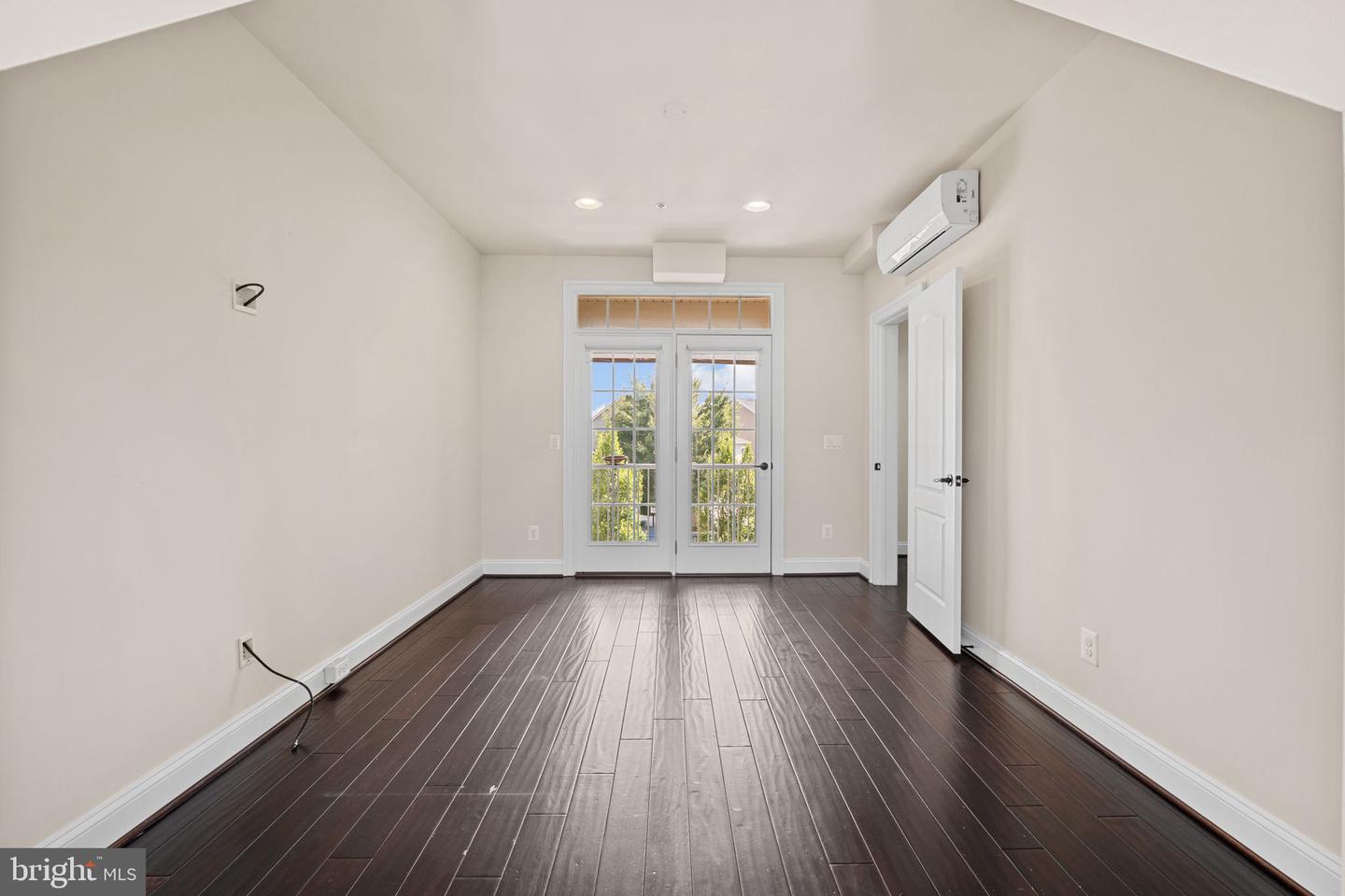 42612 HARDAGE TER, ASHBURN, Virginia 20148, 3 Bedrooms Bedrooms, ,2 BathroomsBathrooms,Residential,For sale,42612 HARDAGE TER,VALO2115072 MLS # VALO2115072