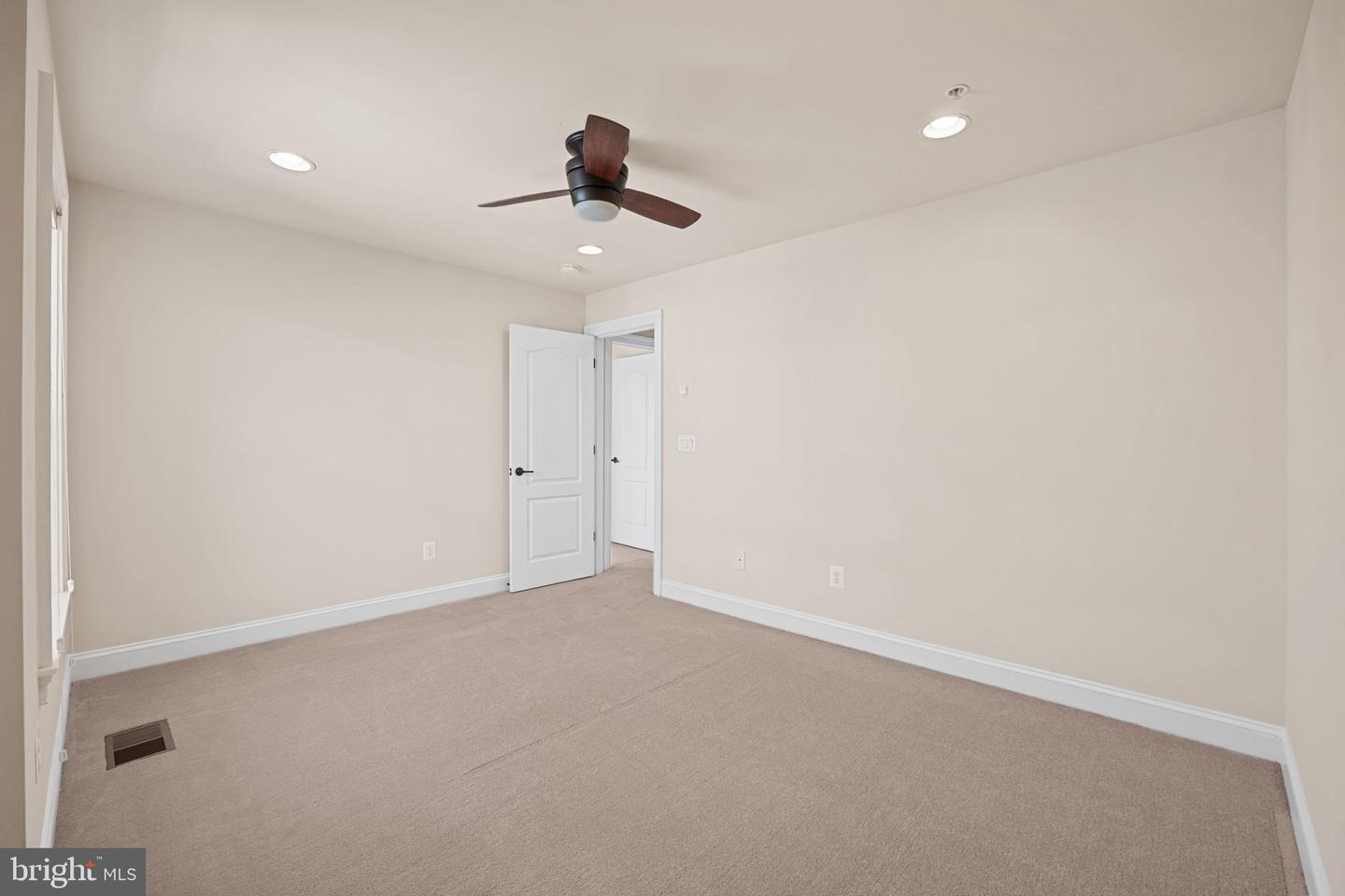 42612 HARDAGE TER, ASHBURN, Virginia 20148, 3 Bedrooms Bedrooms, ,2 BathroomsBathrooms,Residential,For sale,42612 HARDAGE TER,VALO2115072 MLS # VALO2115072