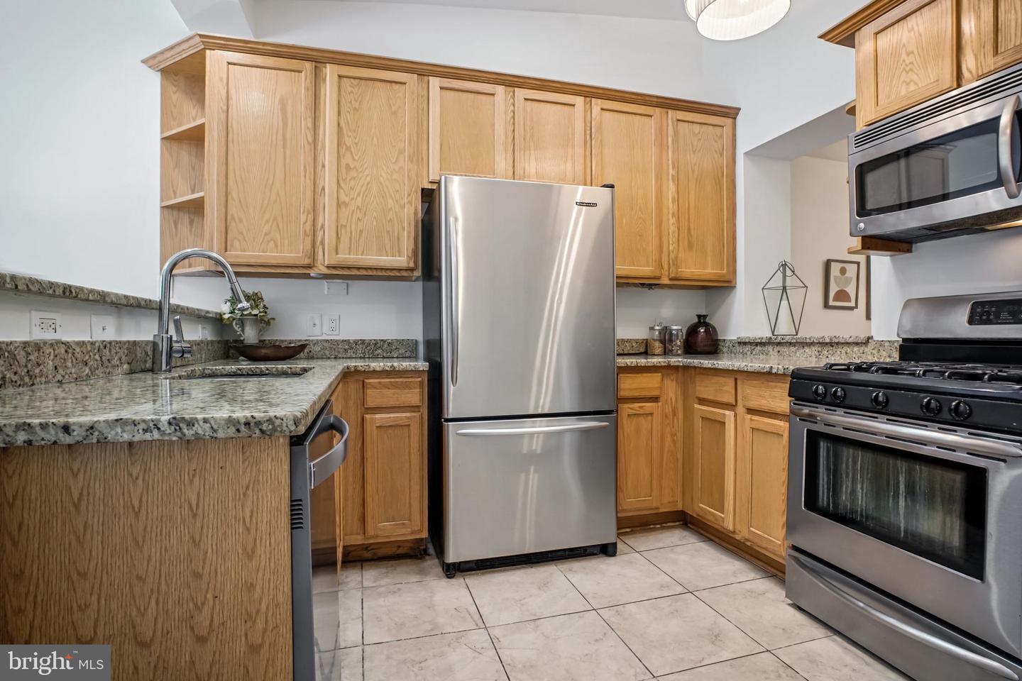 423 20TH ST NE, WASHINGTON, District Of Columbia 20002, 2 Bedrooms Bedrooms, ,1 BathroomBathrooms,Residential,For sale,423 20TH ST NE,DCDC2244410 MLS # DCDC2244410