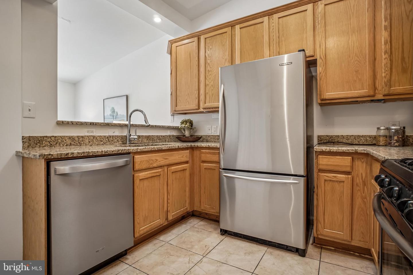 423 20TH ST NE, WASHINGTON, District Of Columbia 20002, 2 Bedrooms Bedrooms, ,1 BathroomBathrooms,Residential,For sale,423 20TH ST NE,DCDC2244410 MLS # DCDC2244410